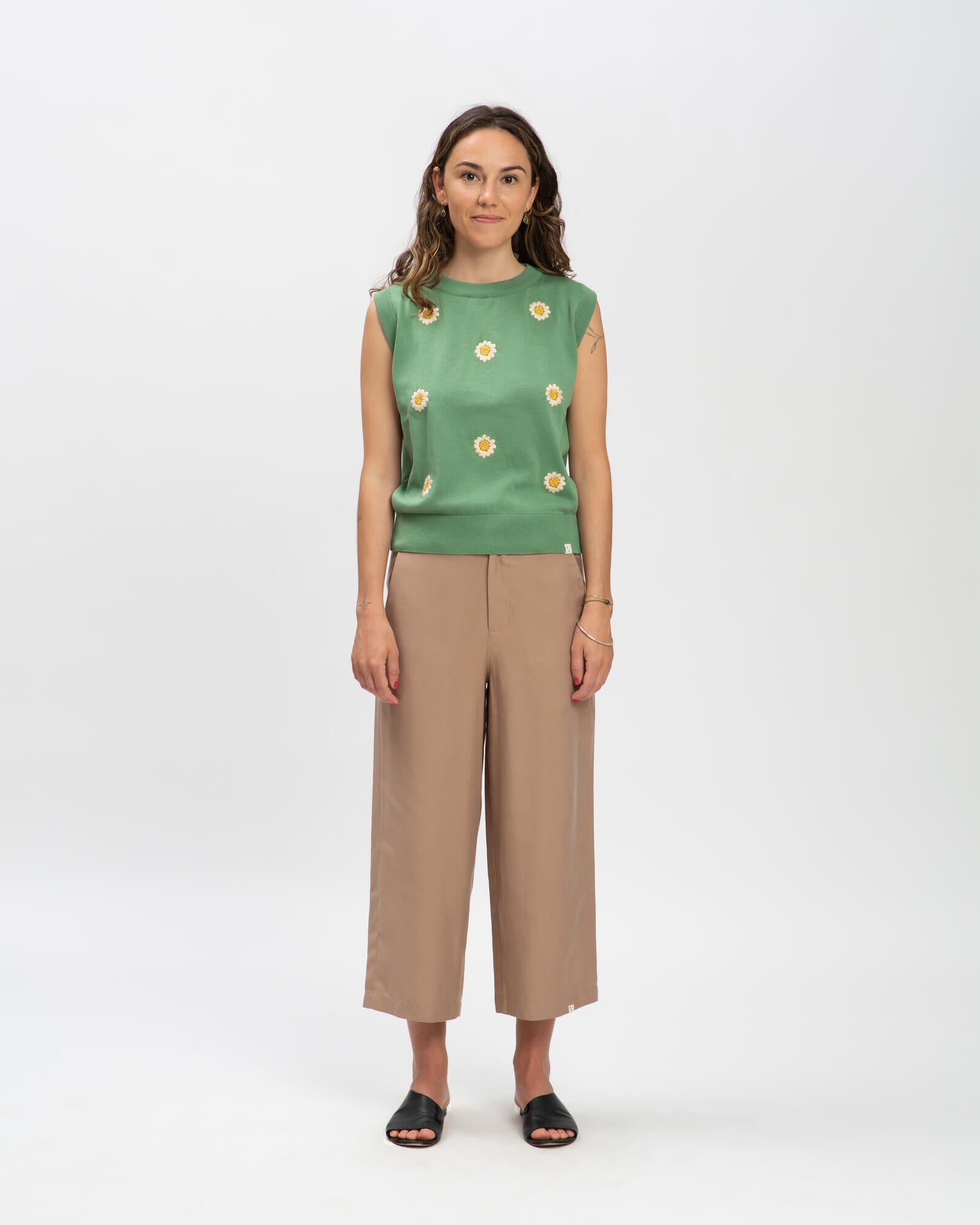 Haut tricoté vert en 100% coton biologique de Matona