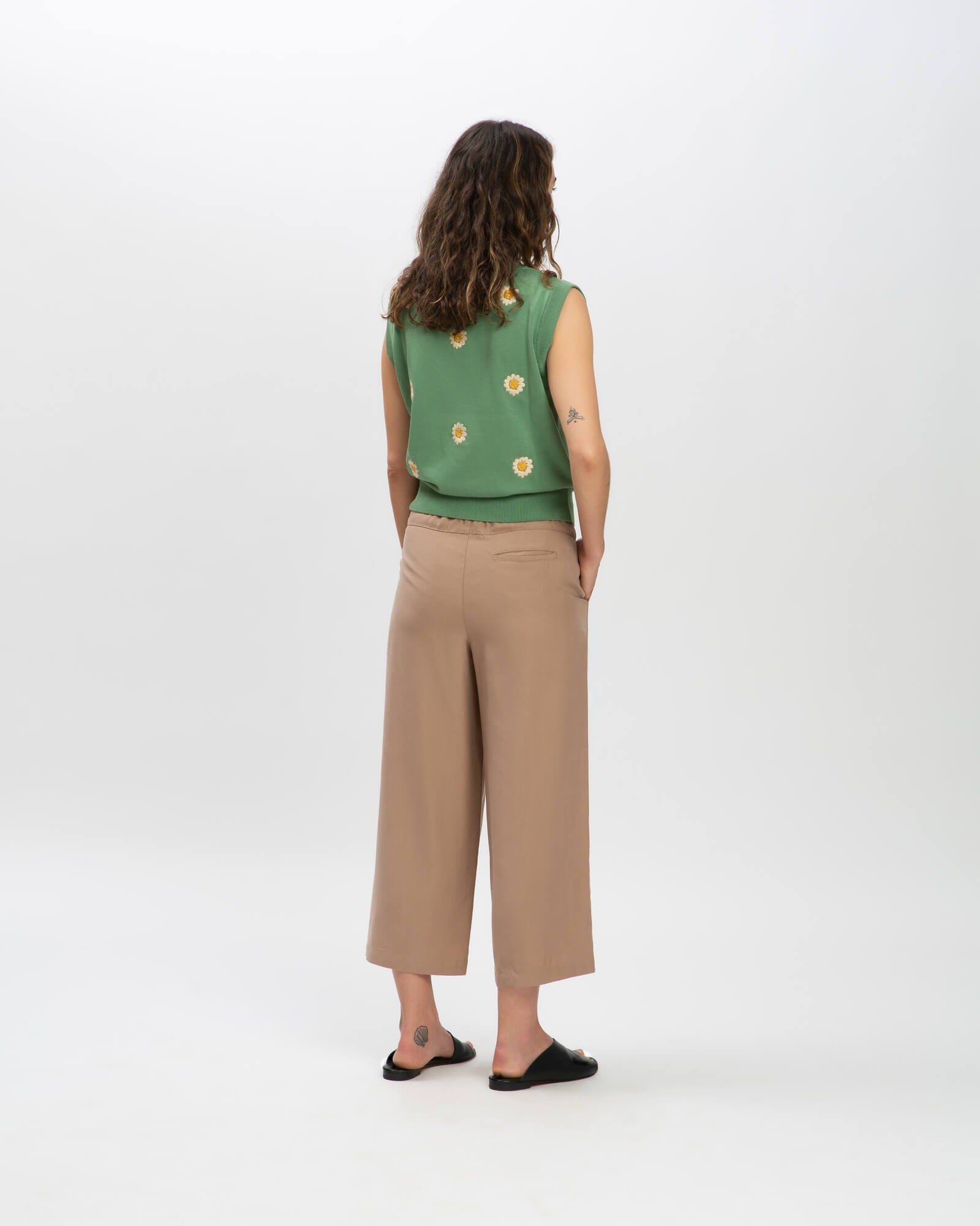 Haut tricoté vert en 100% coton biologique de Matona