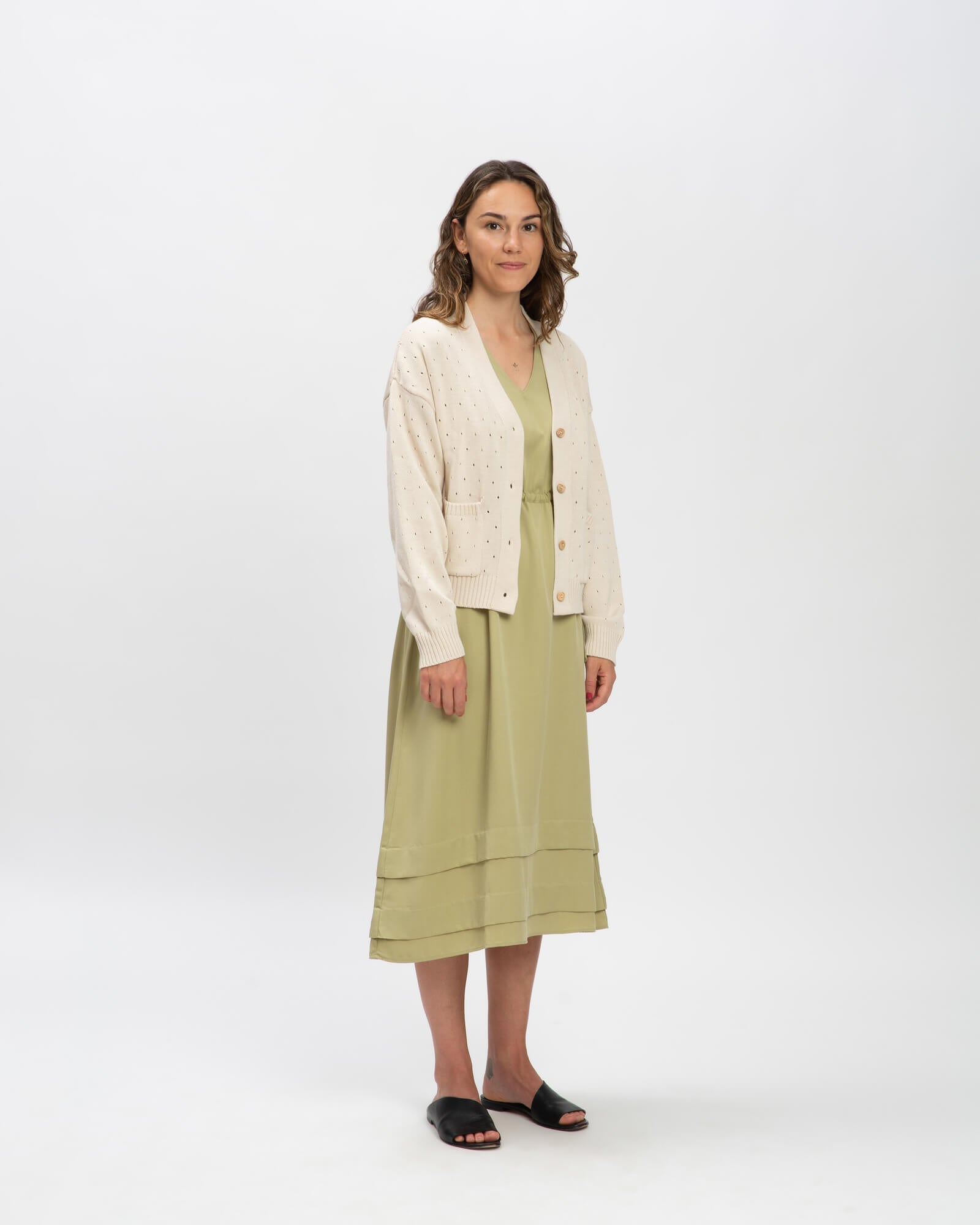 Beige cardigan made of 100% cotton by Matona