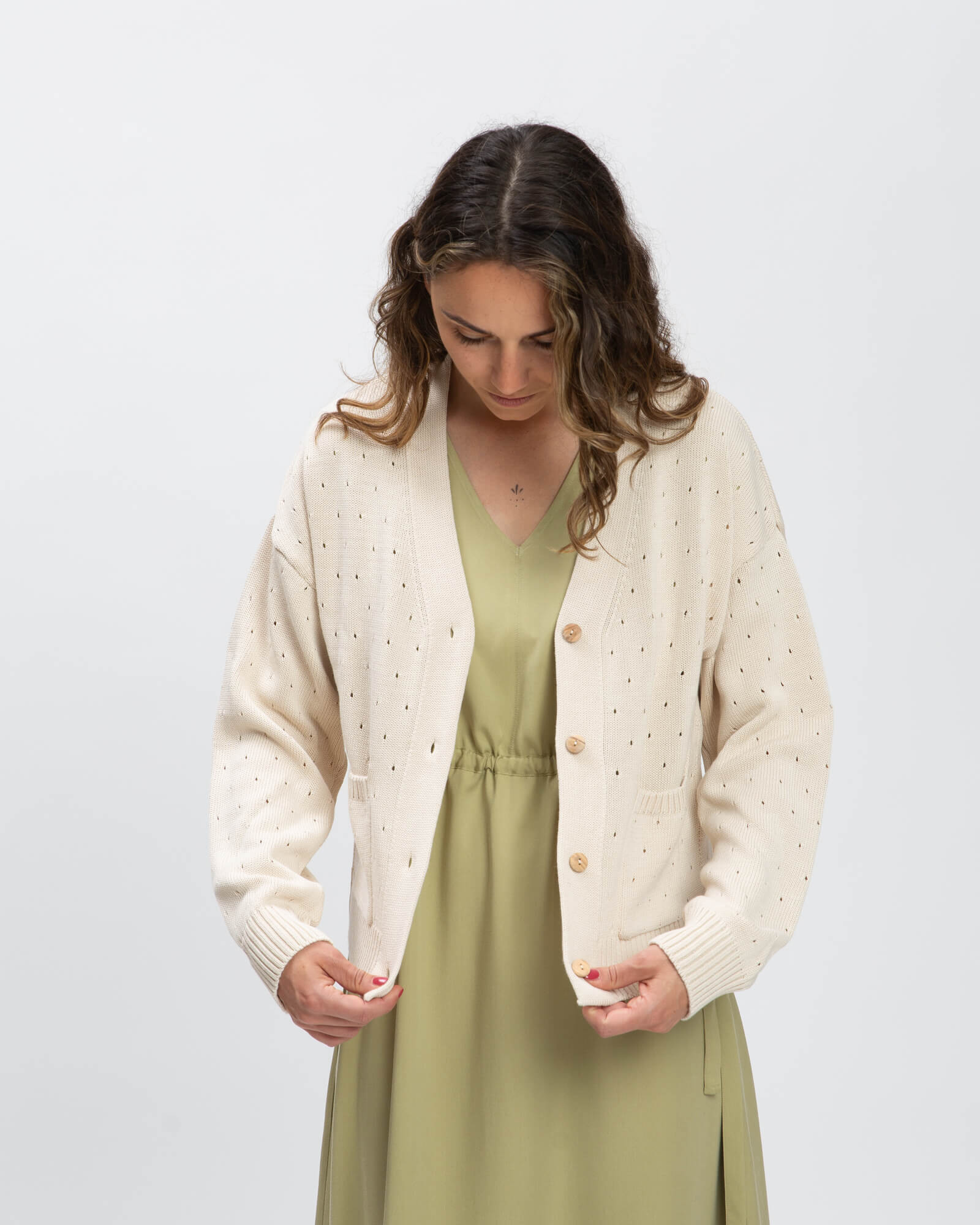 Beige cardigan made of 100% cotton by Matona