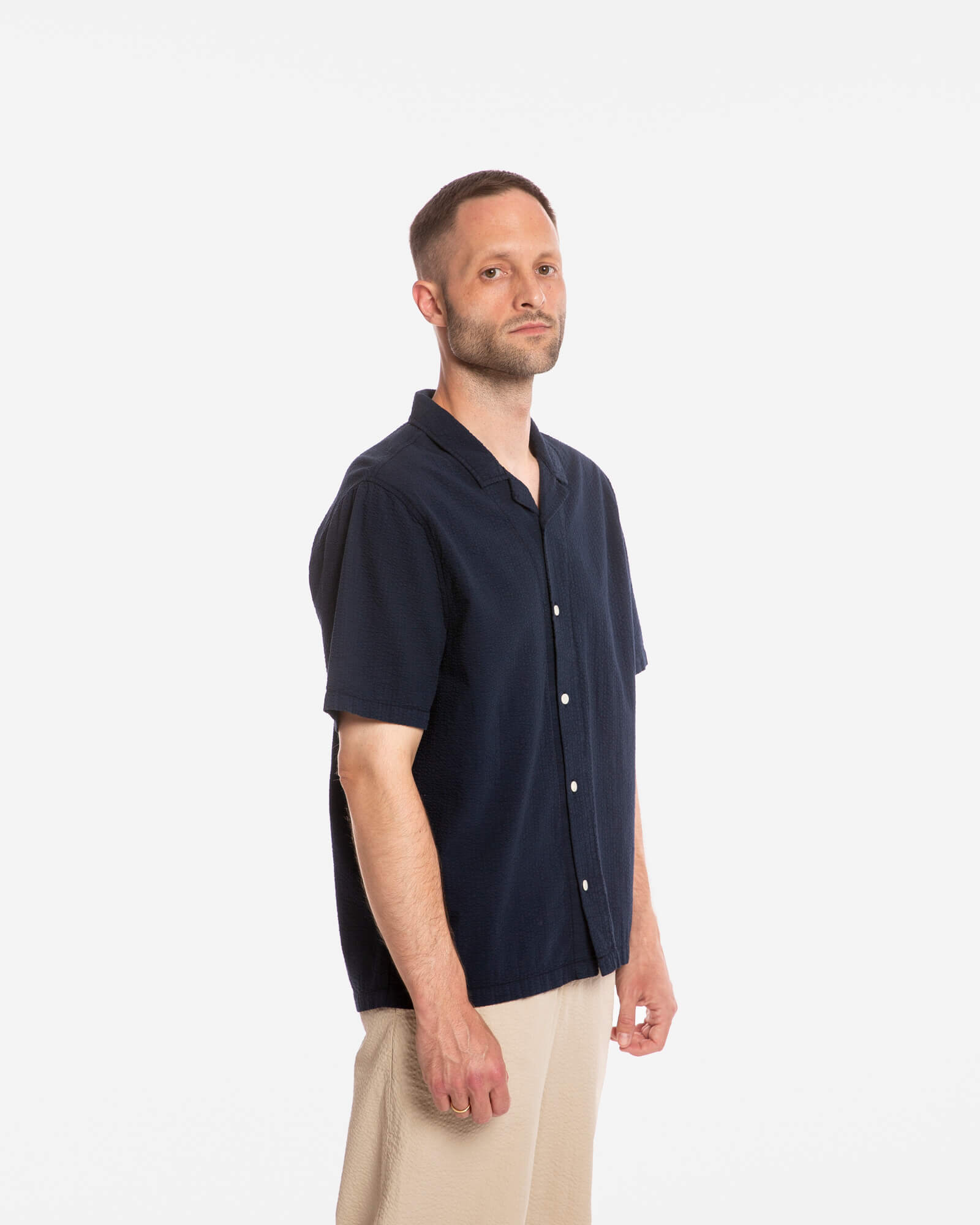 Dark blue bowling shirt made from 100% organic cotton by Matona