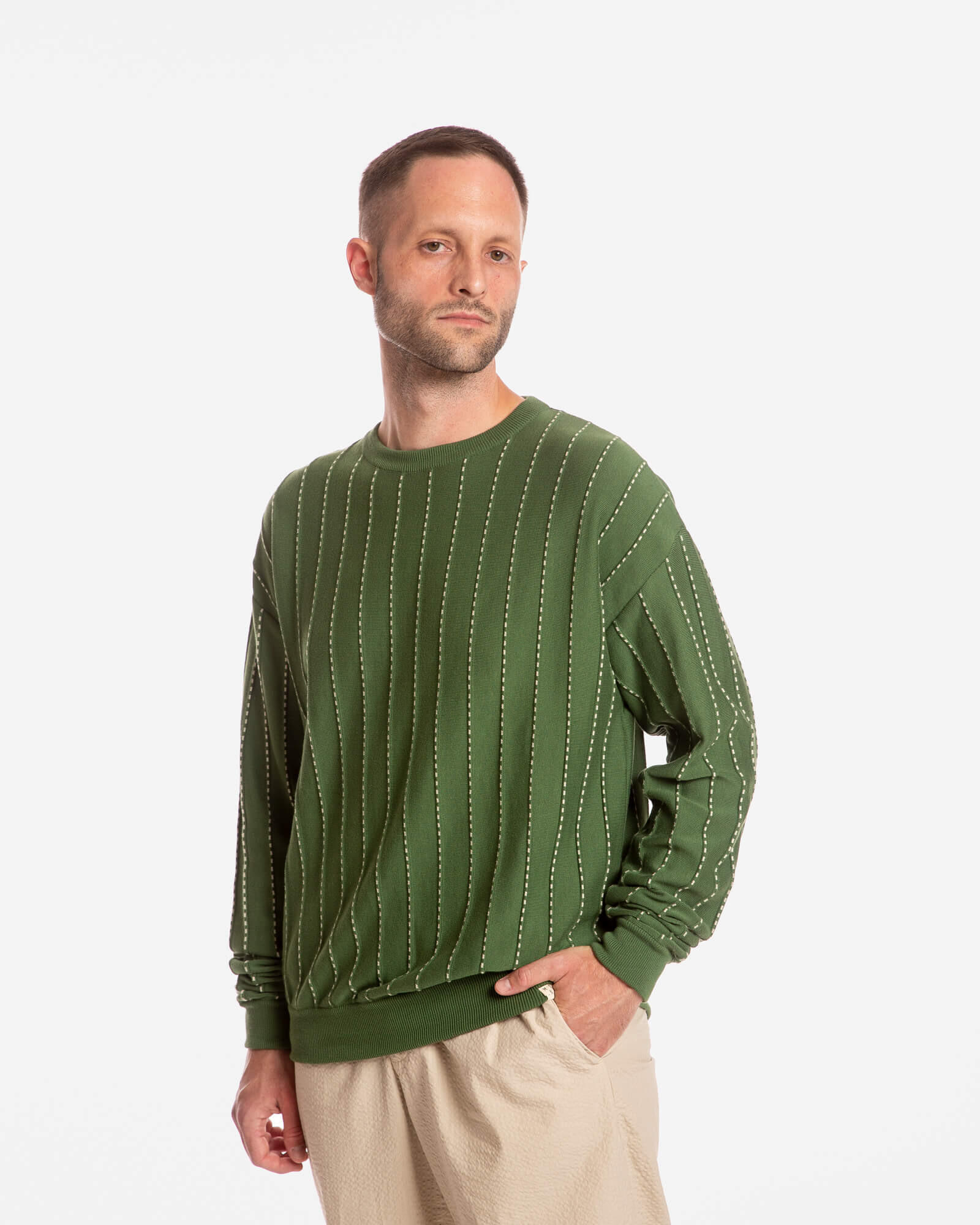 Green knitted sweater Field made from 100% organic cotton by Matona
