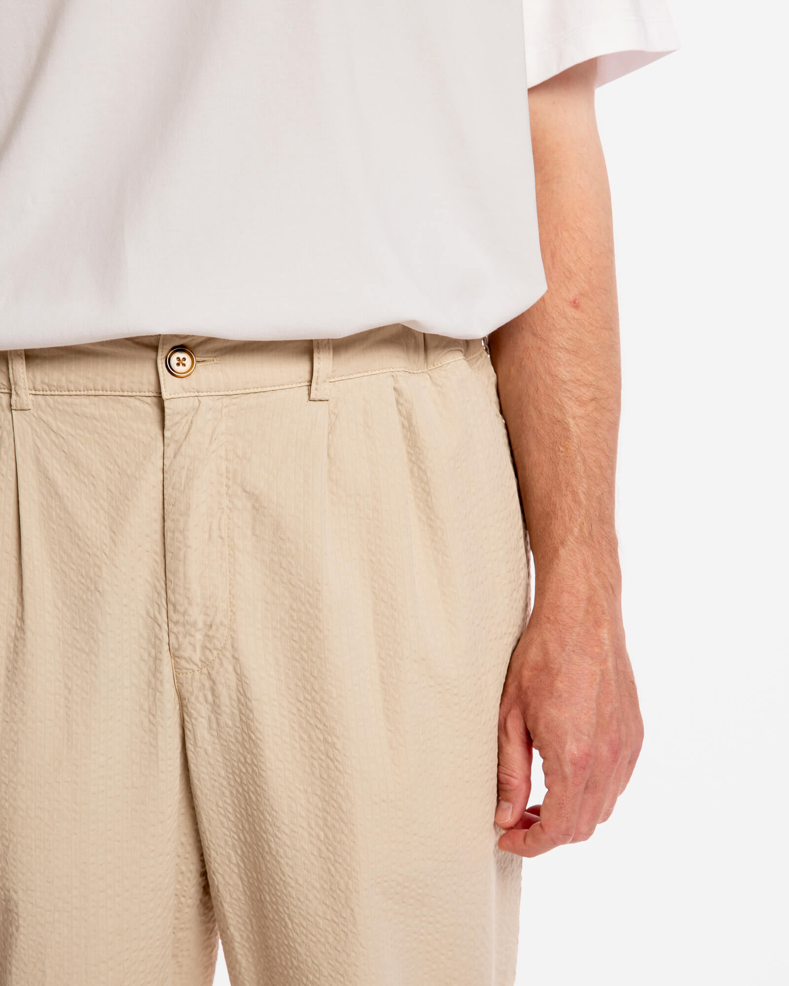 Pantalon beige en coton 100 % biologique de la marque Matona