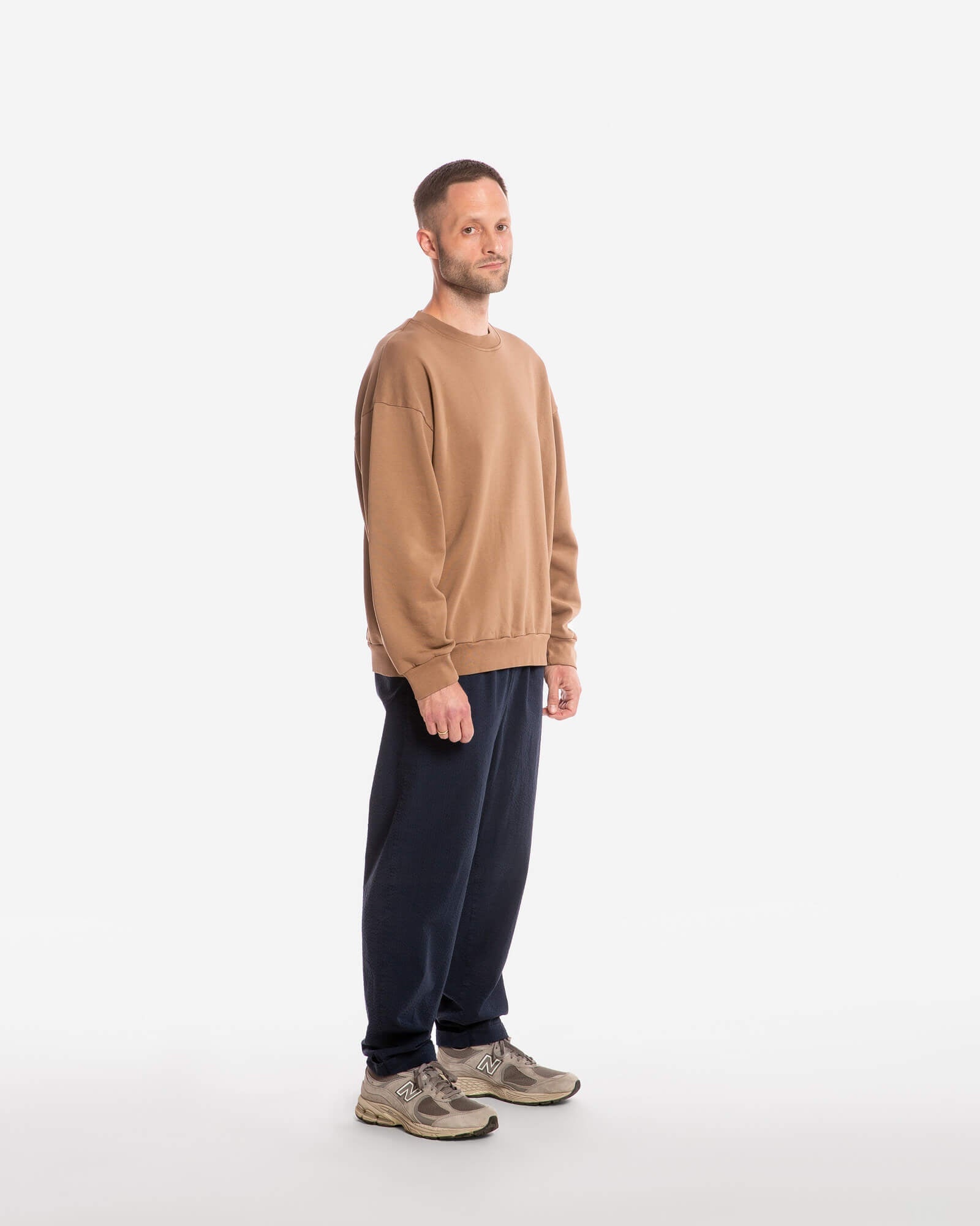 Brown sweatshirt made from 100% organic cotton by Matona