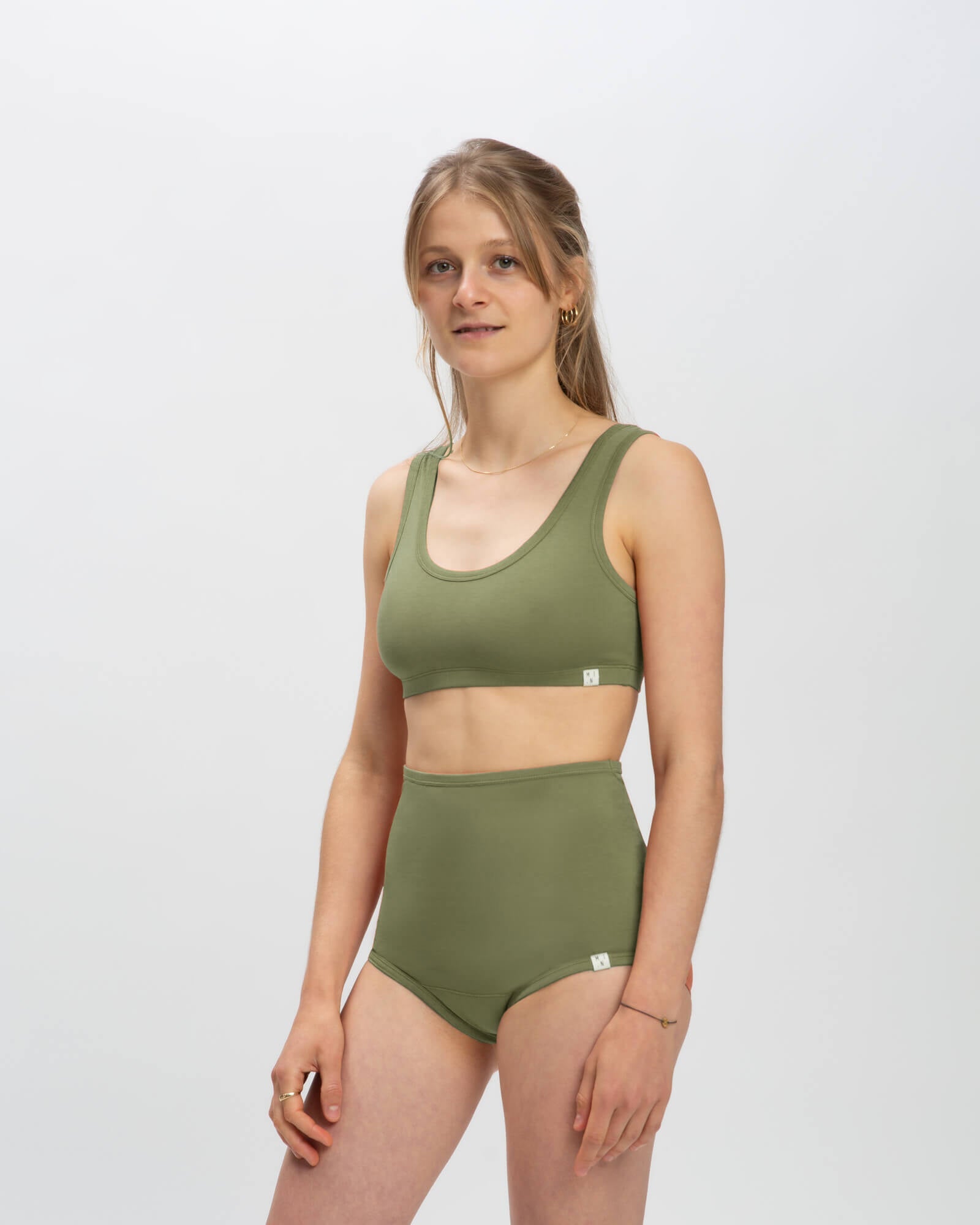 Olivegrüne Unterhose Basic aus 100% Bio-Baumwolle von Matona