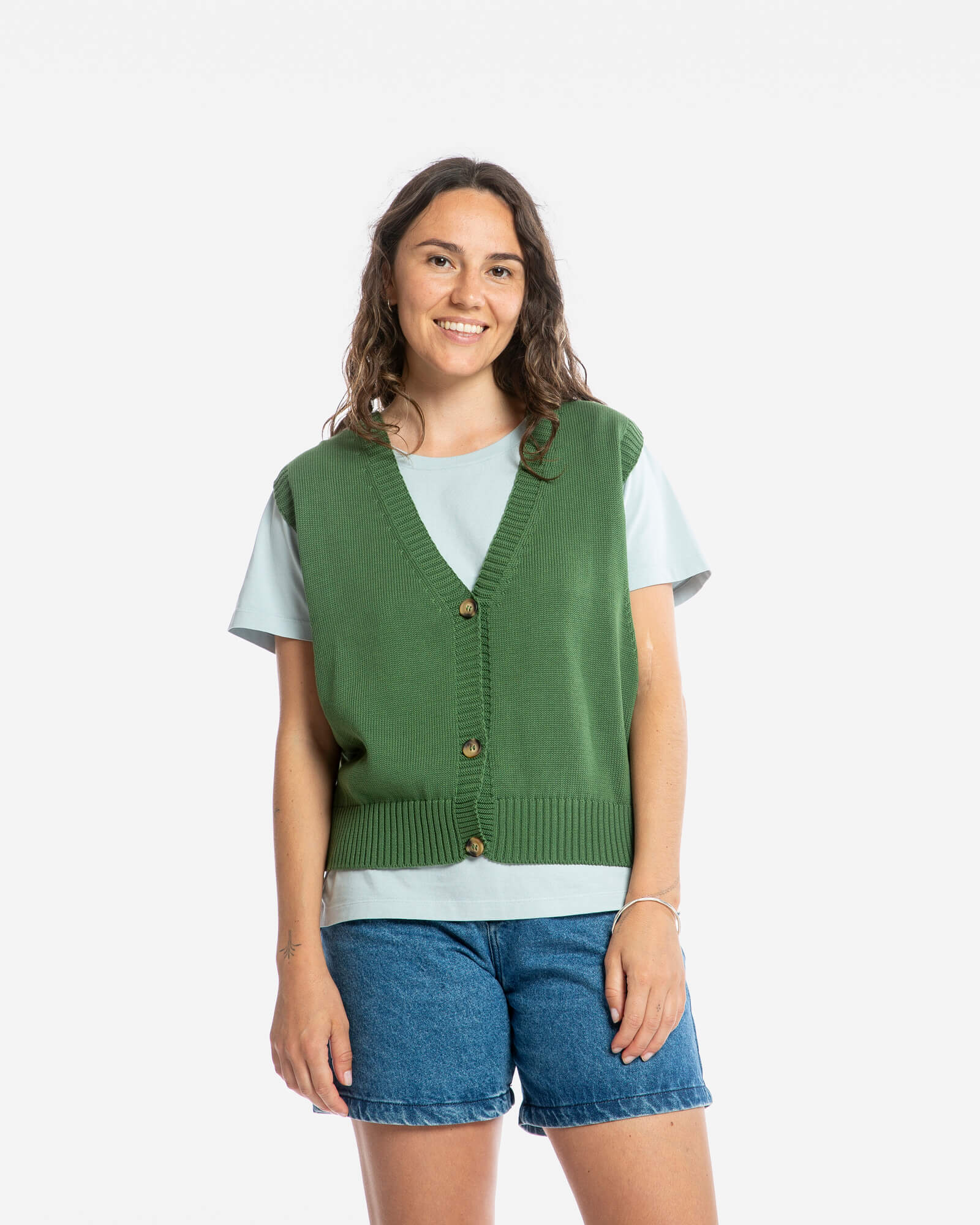 Grüne Strickweste Boxy aus 100% Bio-Baumwolle von Matona