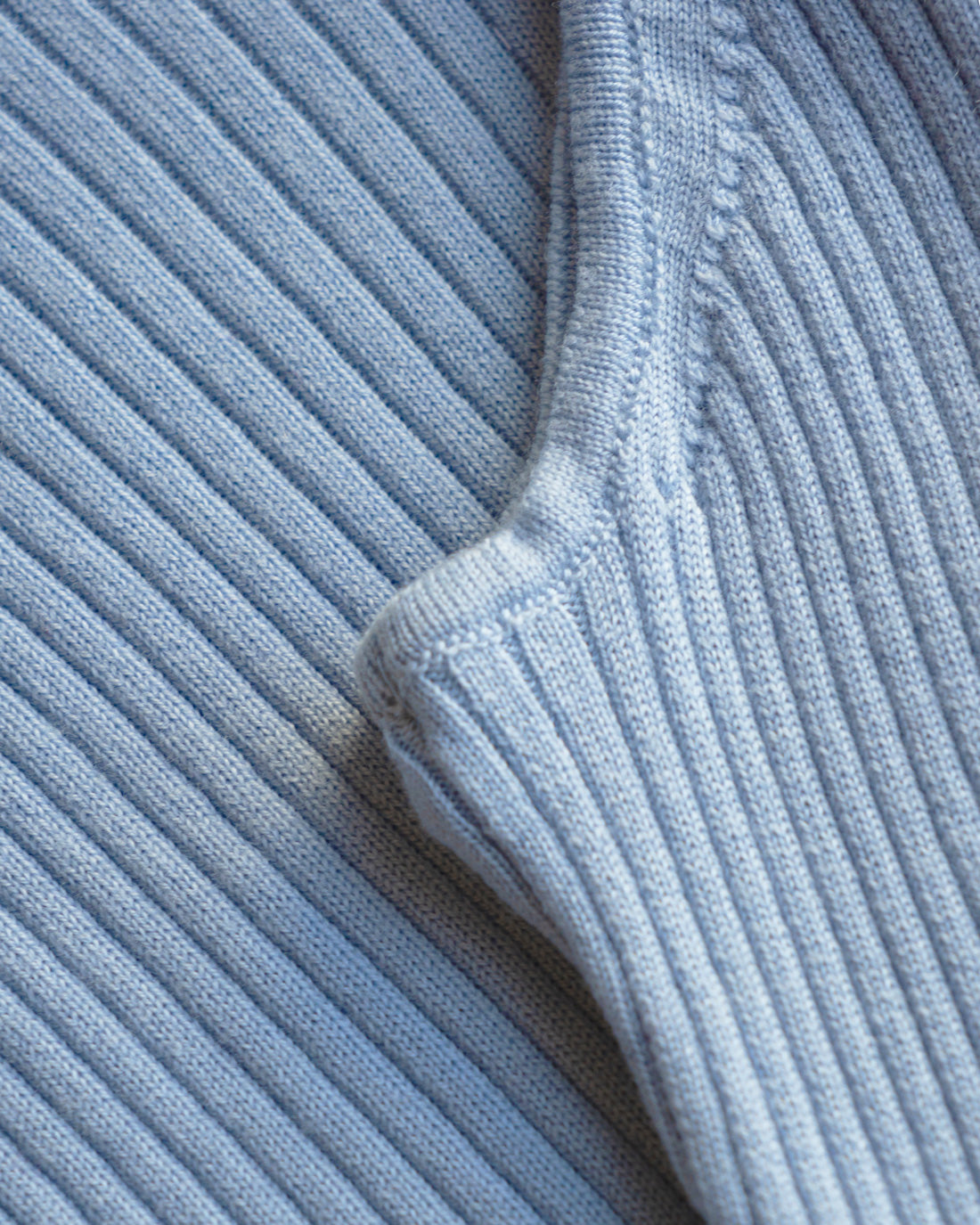 Light blue knitted top made of merino wool by Rotholz