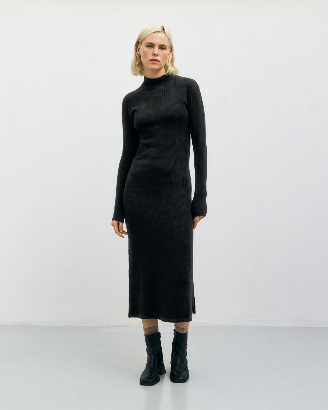 Schwarzes Kleid aus 100% Bio-Baumwolle von Rotholz