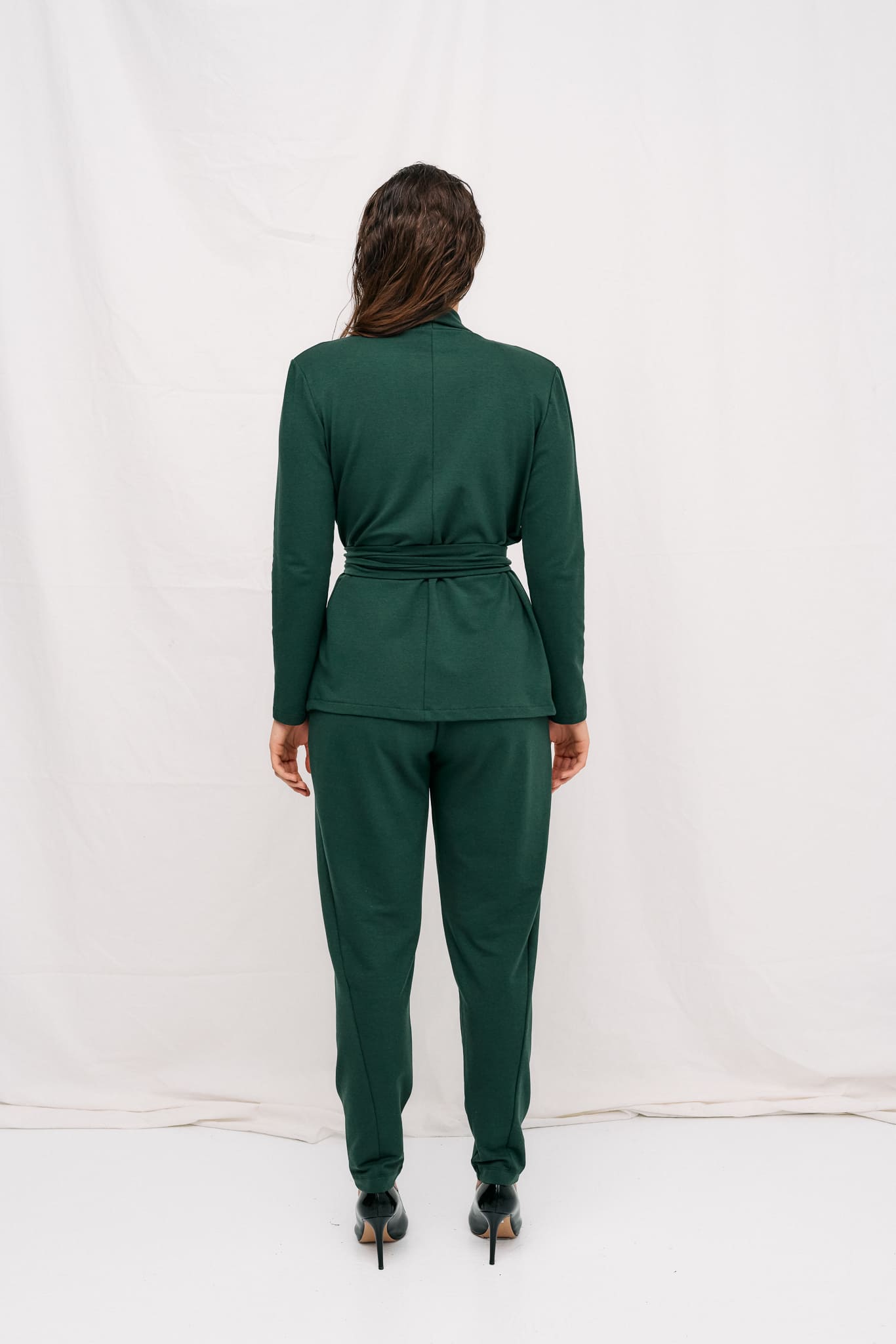Grüne Jogger Formal aus Lyocell von MOYA KALA