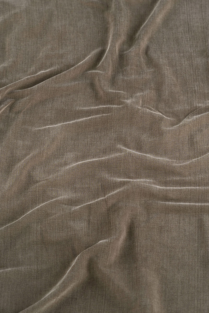 Grünes Langarmshirt aus Cupro von Moya Kala