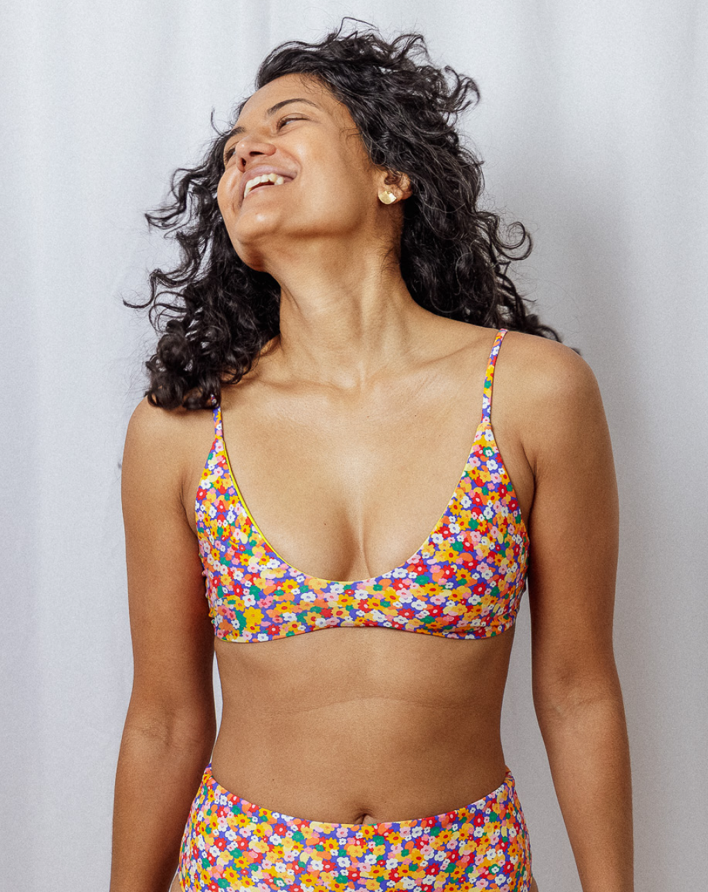 Buntes Bikini-Oberteil Pablo aus recycelten Stoffen von Tias & Olives
