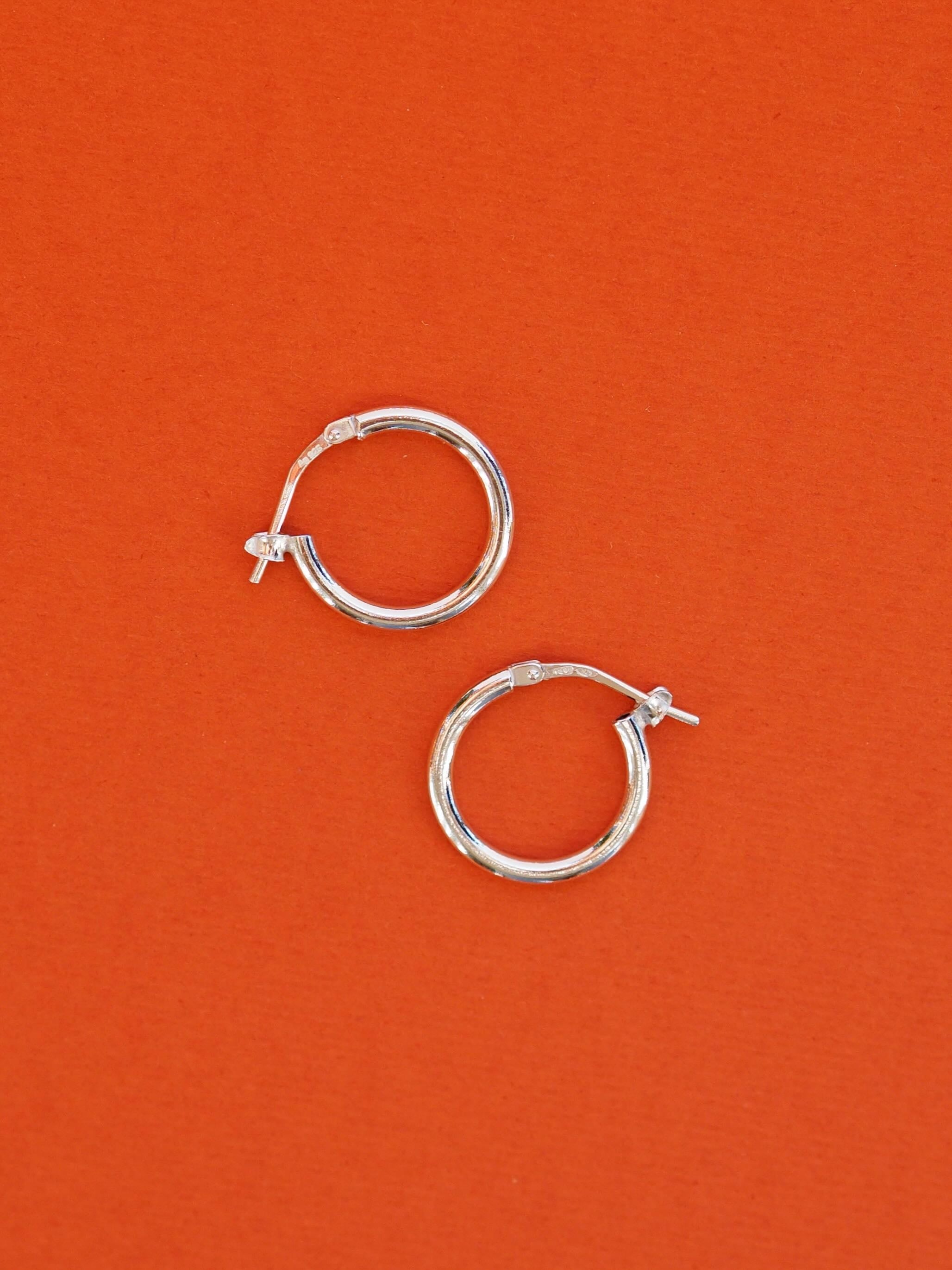 ESSENTIALS Mini Hoop Earrings 16mm
