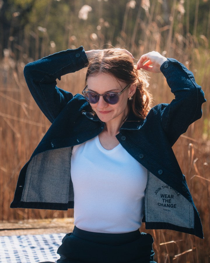 Dark Indigo Jacke Tree aus 100% recycelter Baumwolle von Nikin