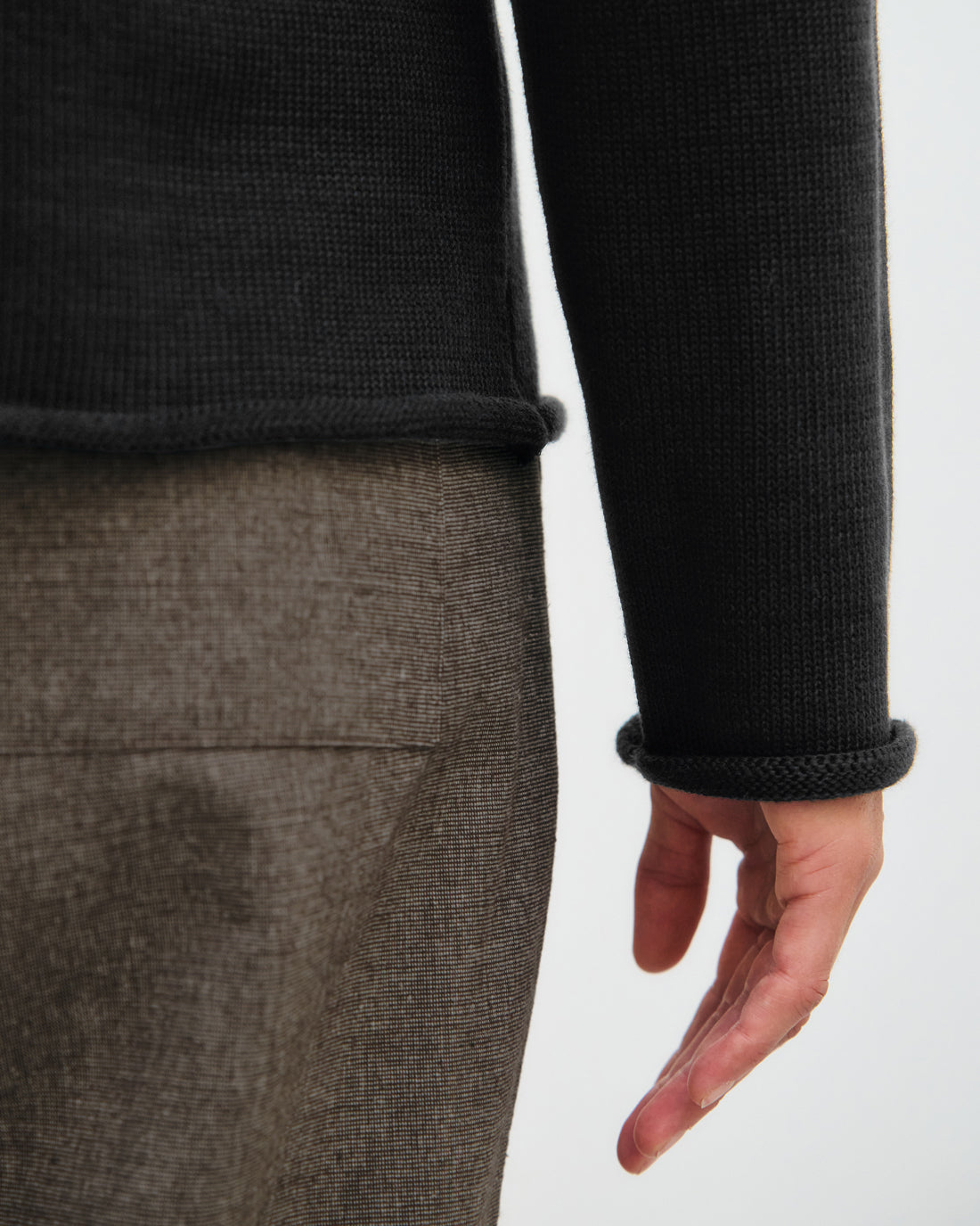 Schwarzer Strickpullover aus 100% Bio-Baumwolle von Rotholz