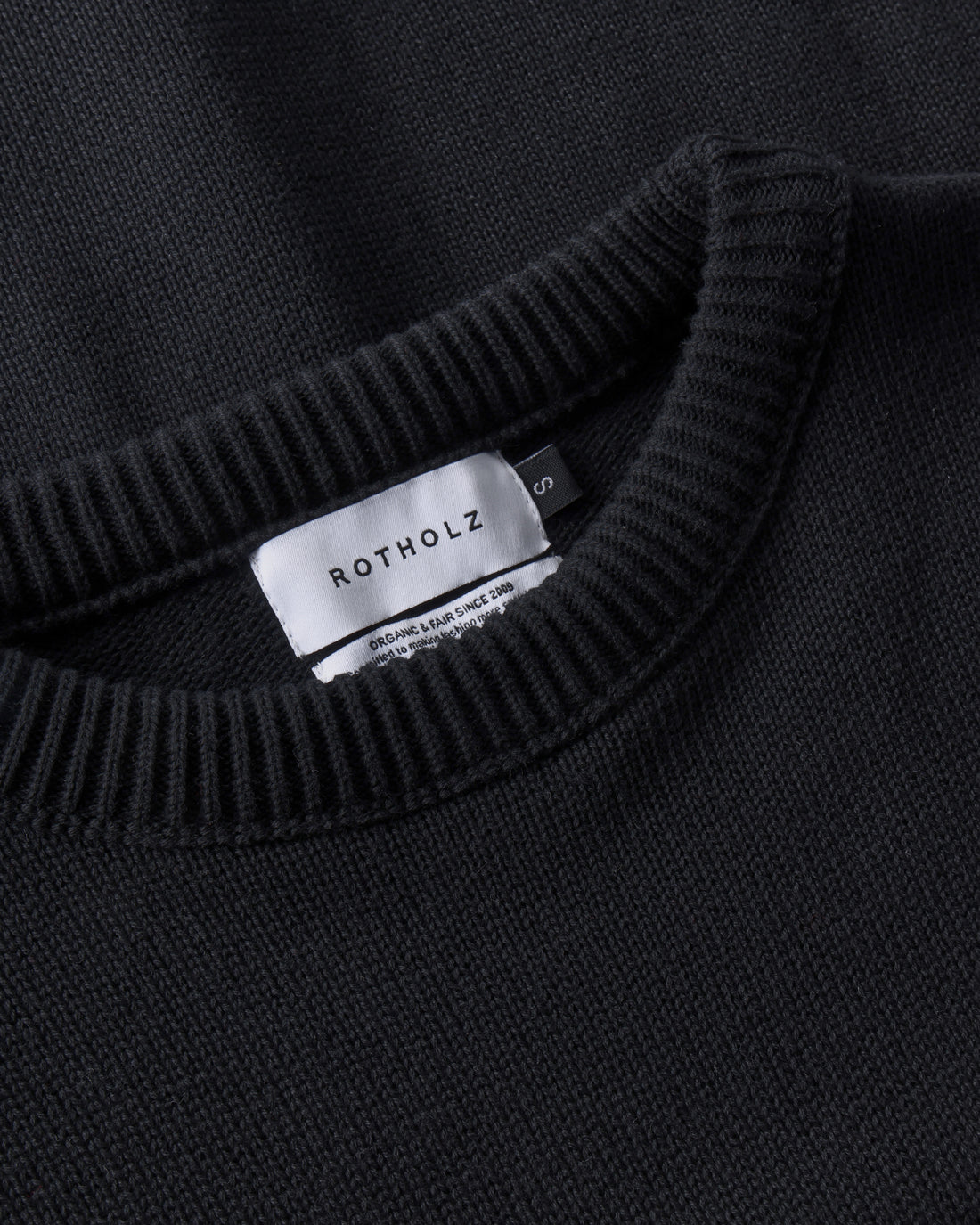 Schwarzer Strickpullover aus 100% Bio-Baumwolle von Rotholz