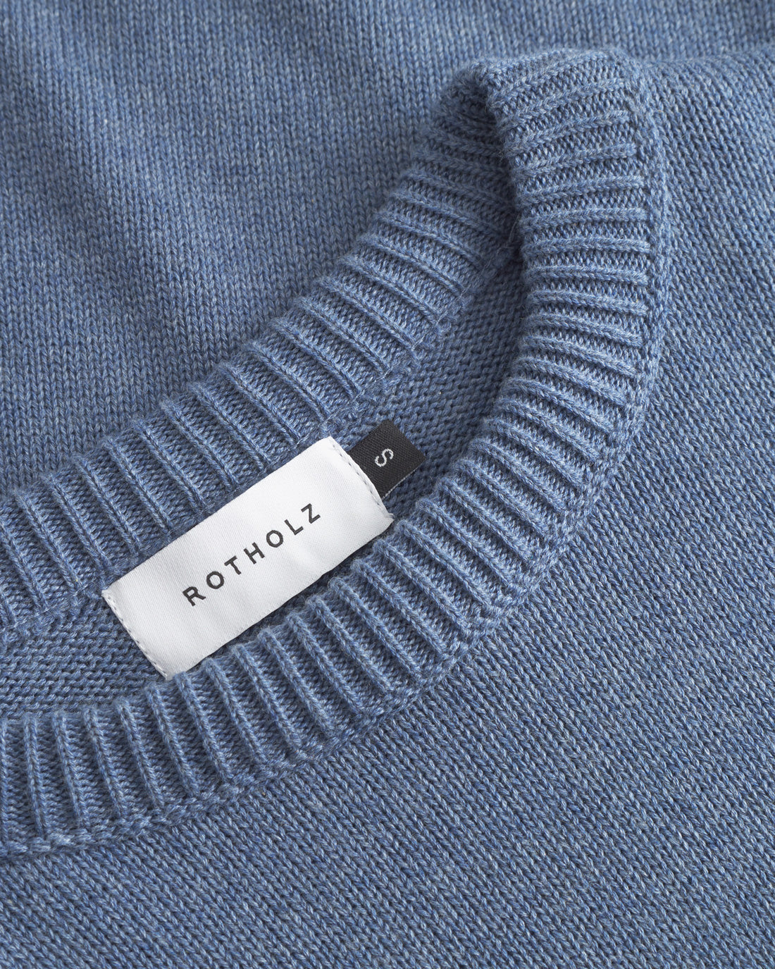 Blauer Strickpullover aus 100% Bio-Baumwolle von Rotholz