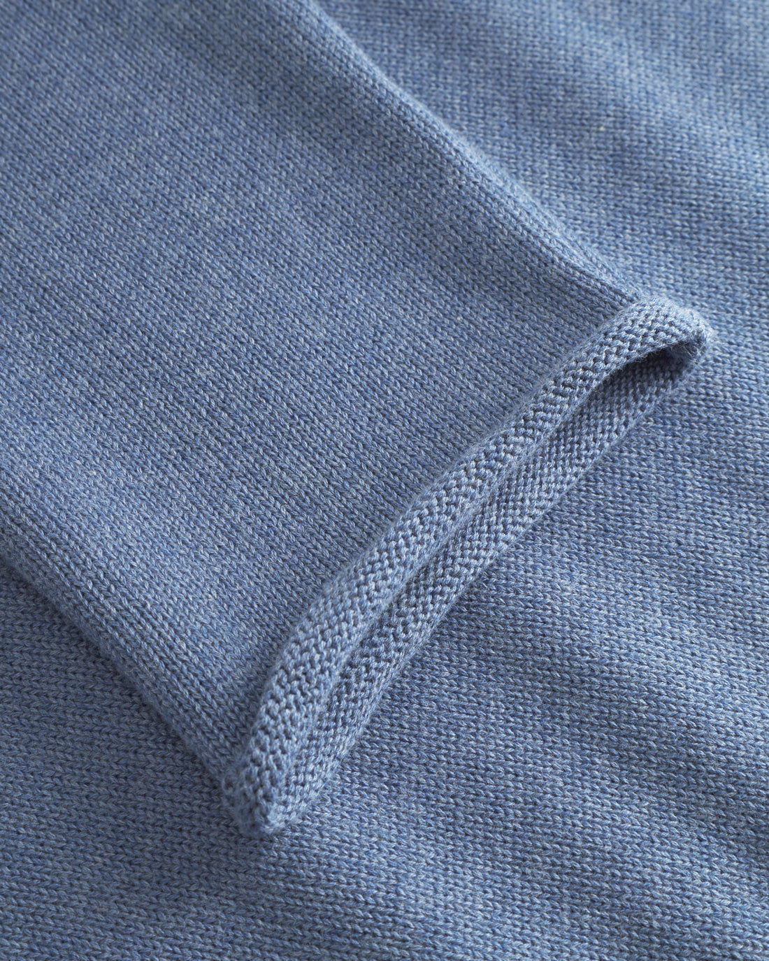 Blauer Strickpullover aus 100% Bio-Baumwolle von Rotholz