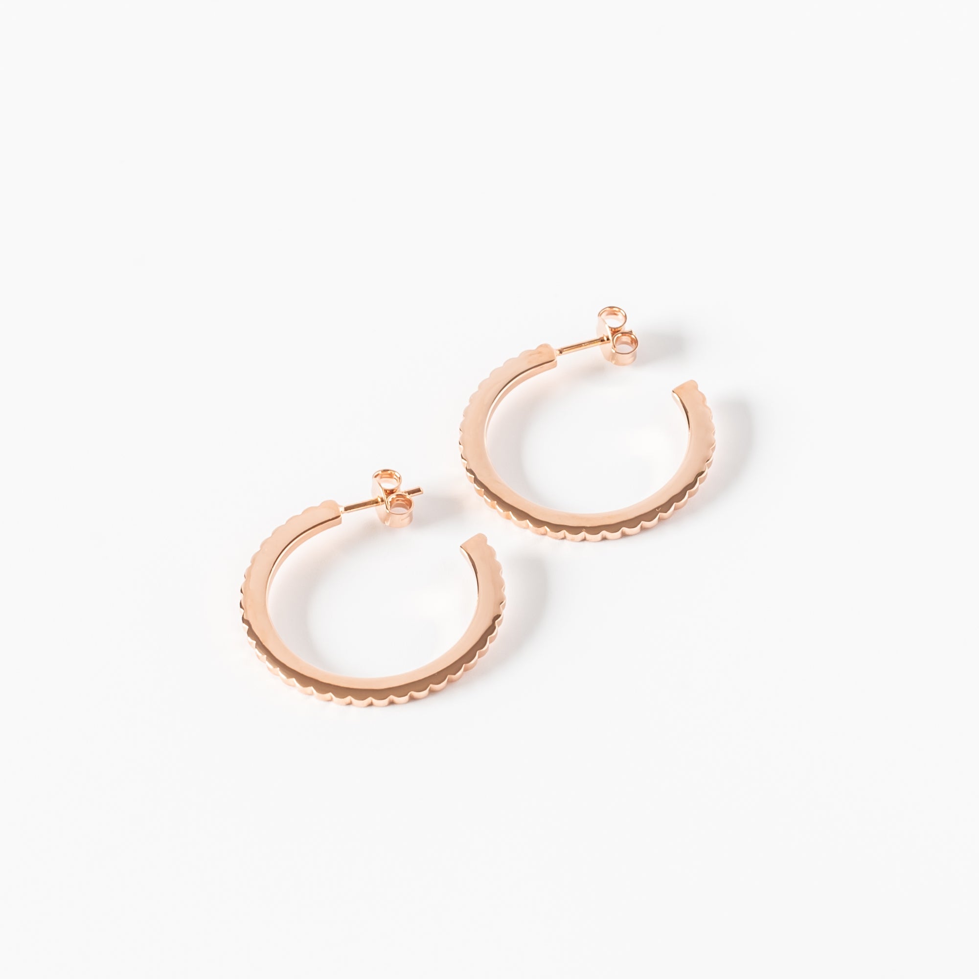Boucles d'oreilles créoles INGRANAGGI en argent par V Design Lab