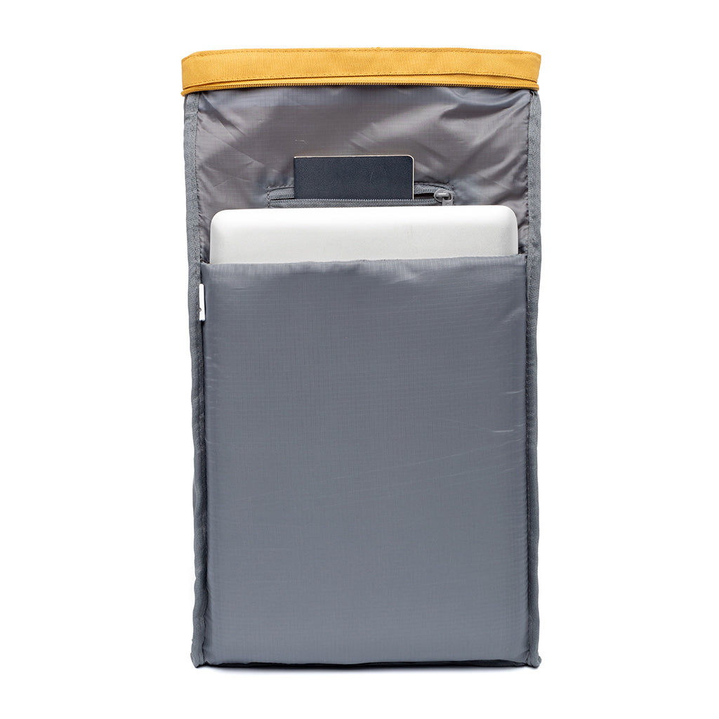 Gelber Rucksack Roll Mini aus recyceltem PET von Lefrik
