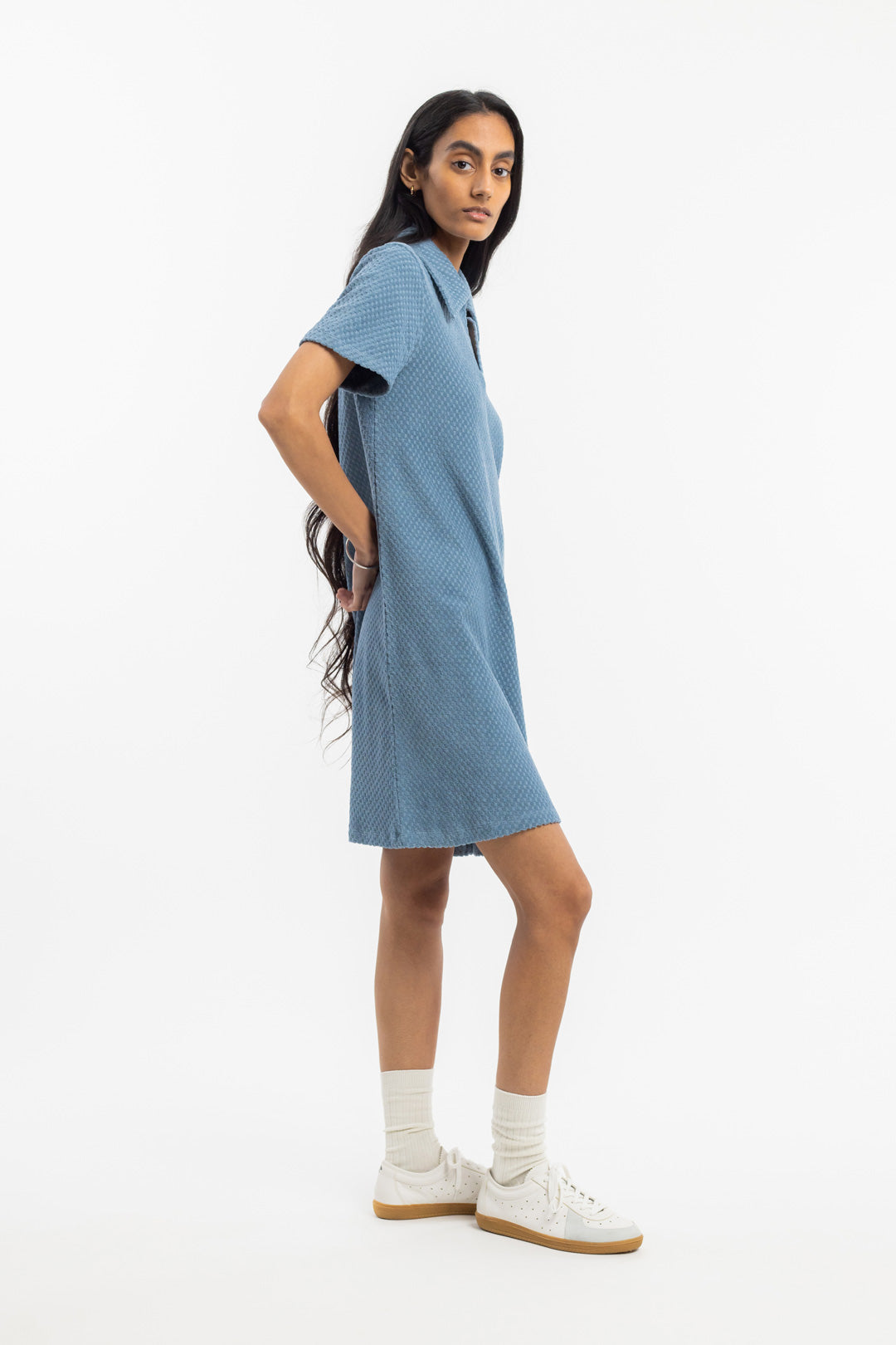 Hellblaues Kleid aus 100% Bio-Baumwolle von Rotholz