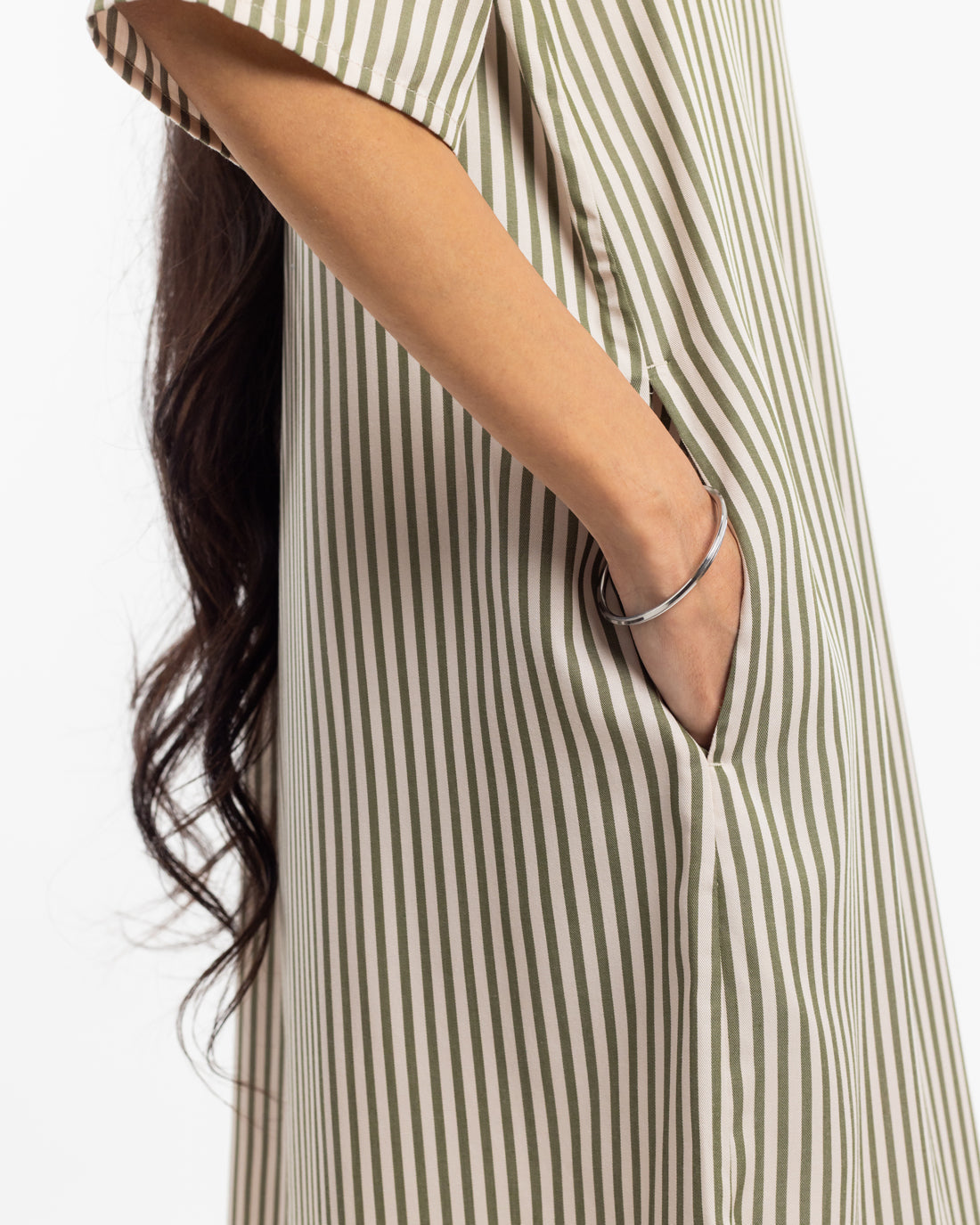 Robe caftan à rayures vertes et blanches en 100% Tencel Lyocell de Rotholz