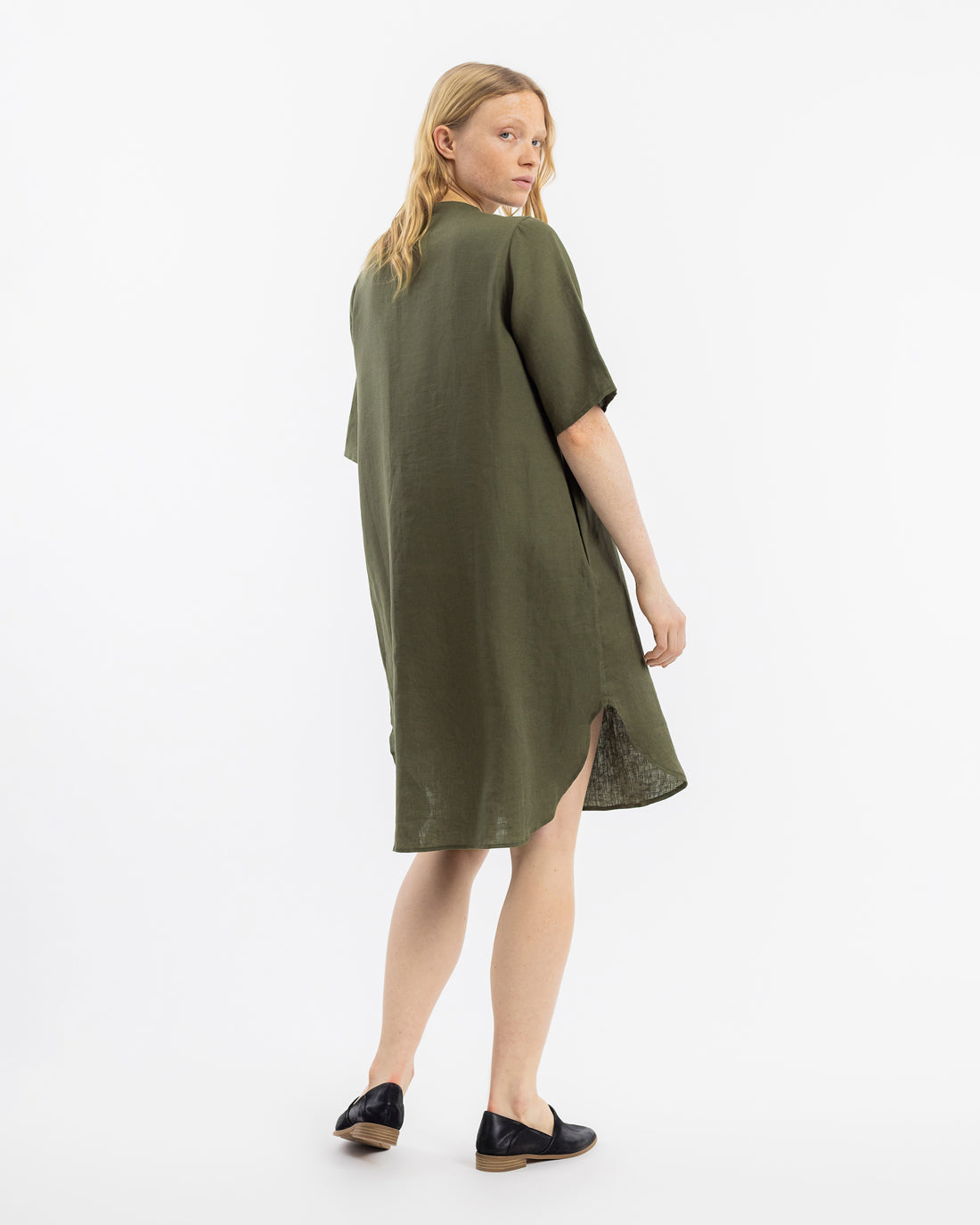 Grünes Kleid Kaftan aus Bio-Baumwolle & Leinen von Rotholz