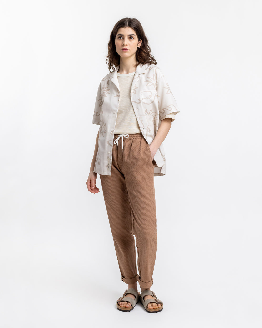 Beige Beachside shirt made from 100% organic cotton from Rotholz