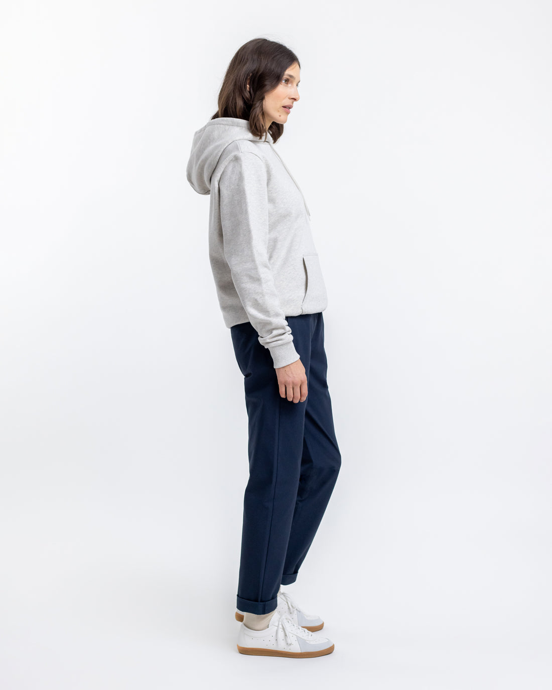 Light gray hoodie logo made of 100% organic cotton from Rotholz