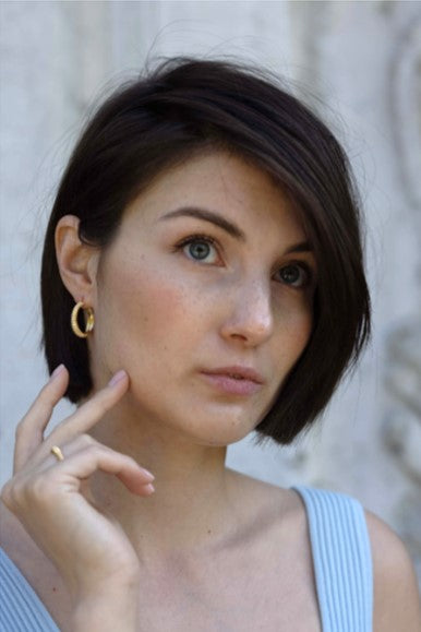 SAVOY Midi hoop earrings in silver by V Design Lab
