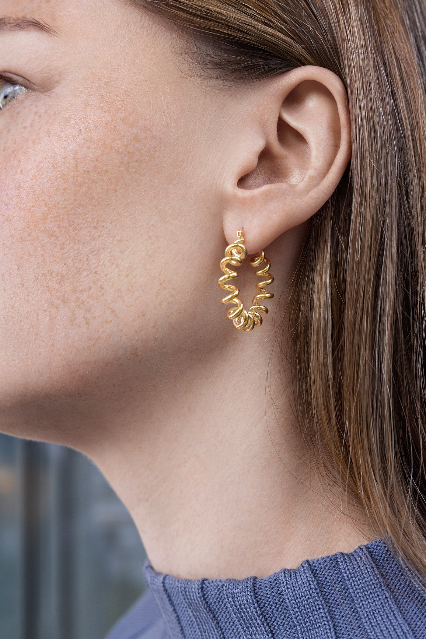 SPIRA Molla Hoop Ohrringe 3cm von V Design Lab