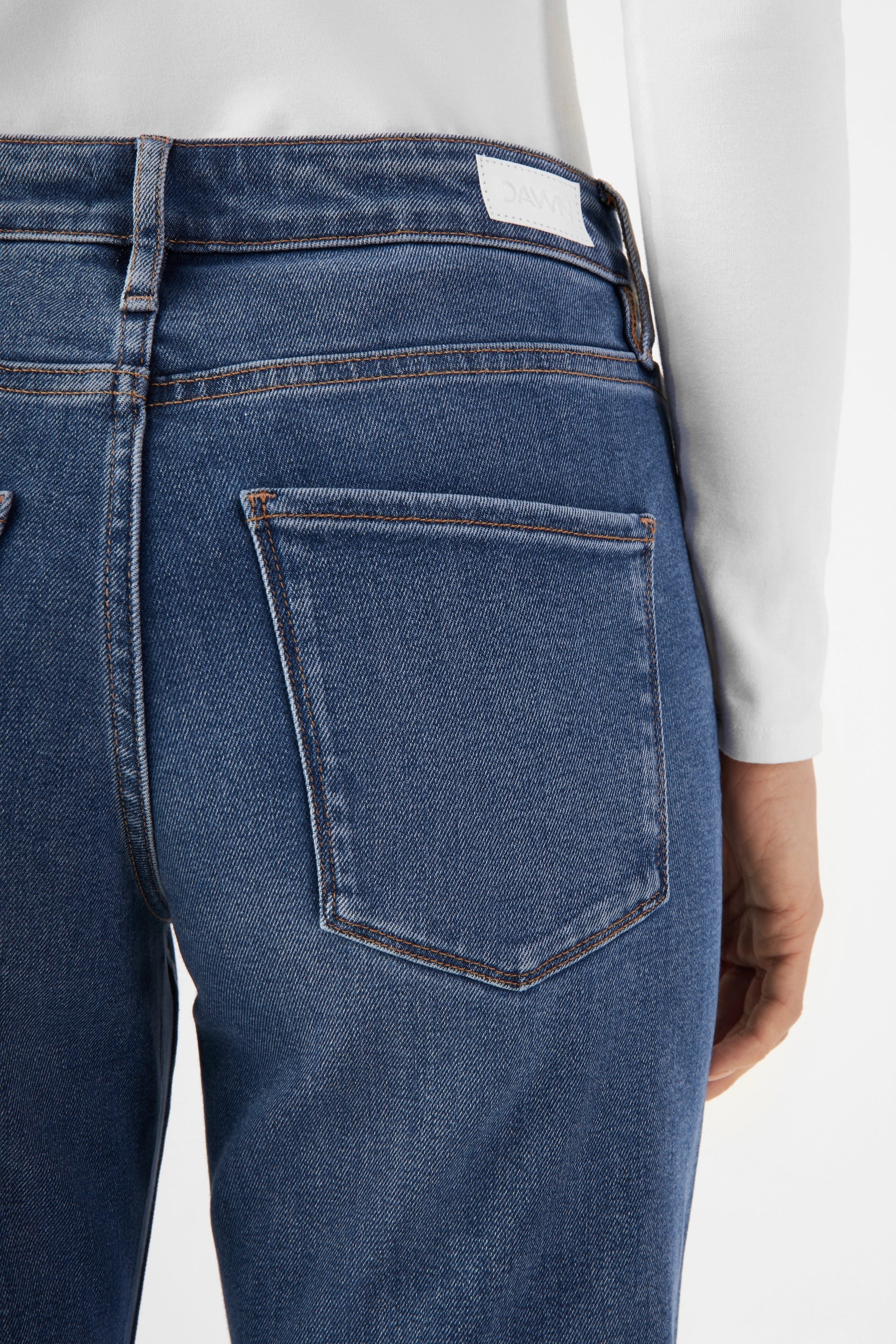 Hellblau Jeans Sunset Regular Slim aus Lyocell Tencel von Dawn Denim