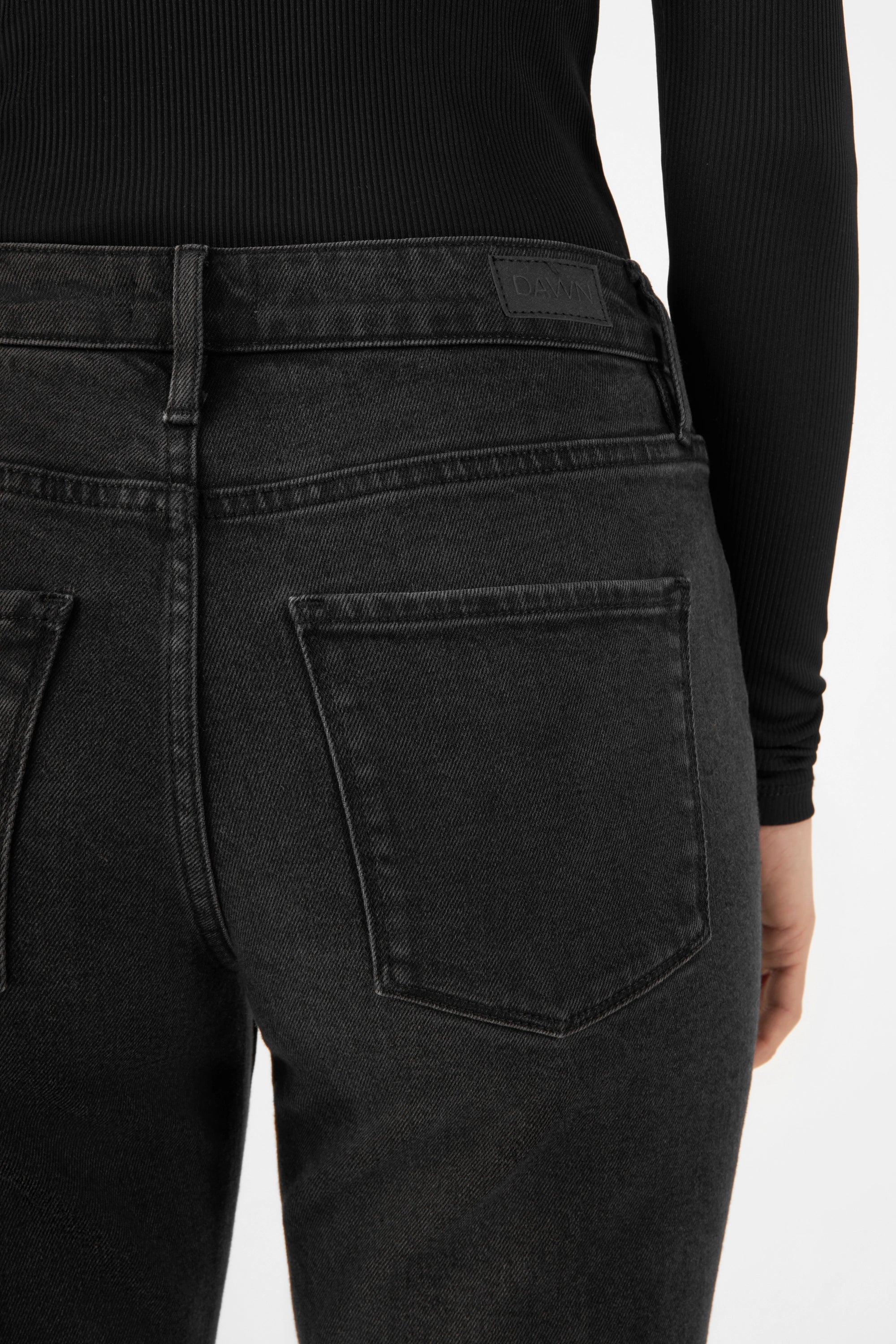 Schwarze Jeans Sunset Regular Slim aus Lyocell Tencel von Dawn Denim