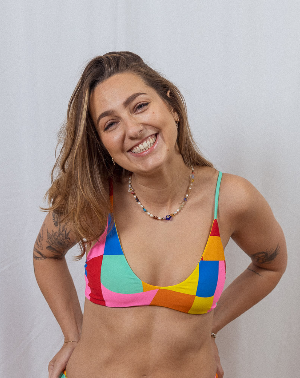 Bralette bikini top Pablo - colourful aus Econyl von Tías & Olives
