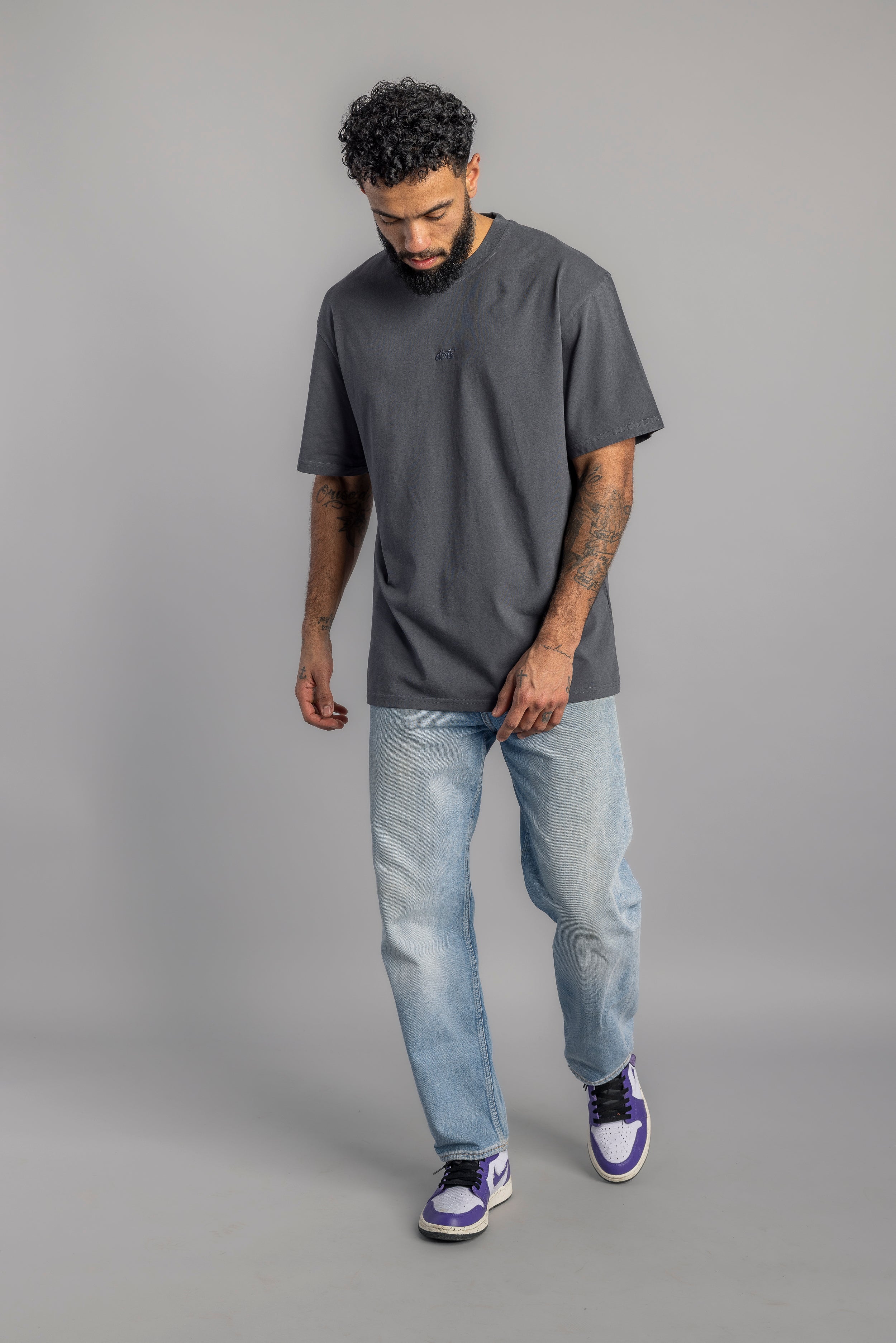 Logo T-shirt oversize gris en coton 100% biologique de DIRTS