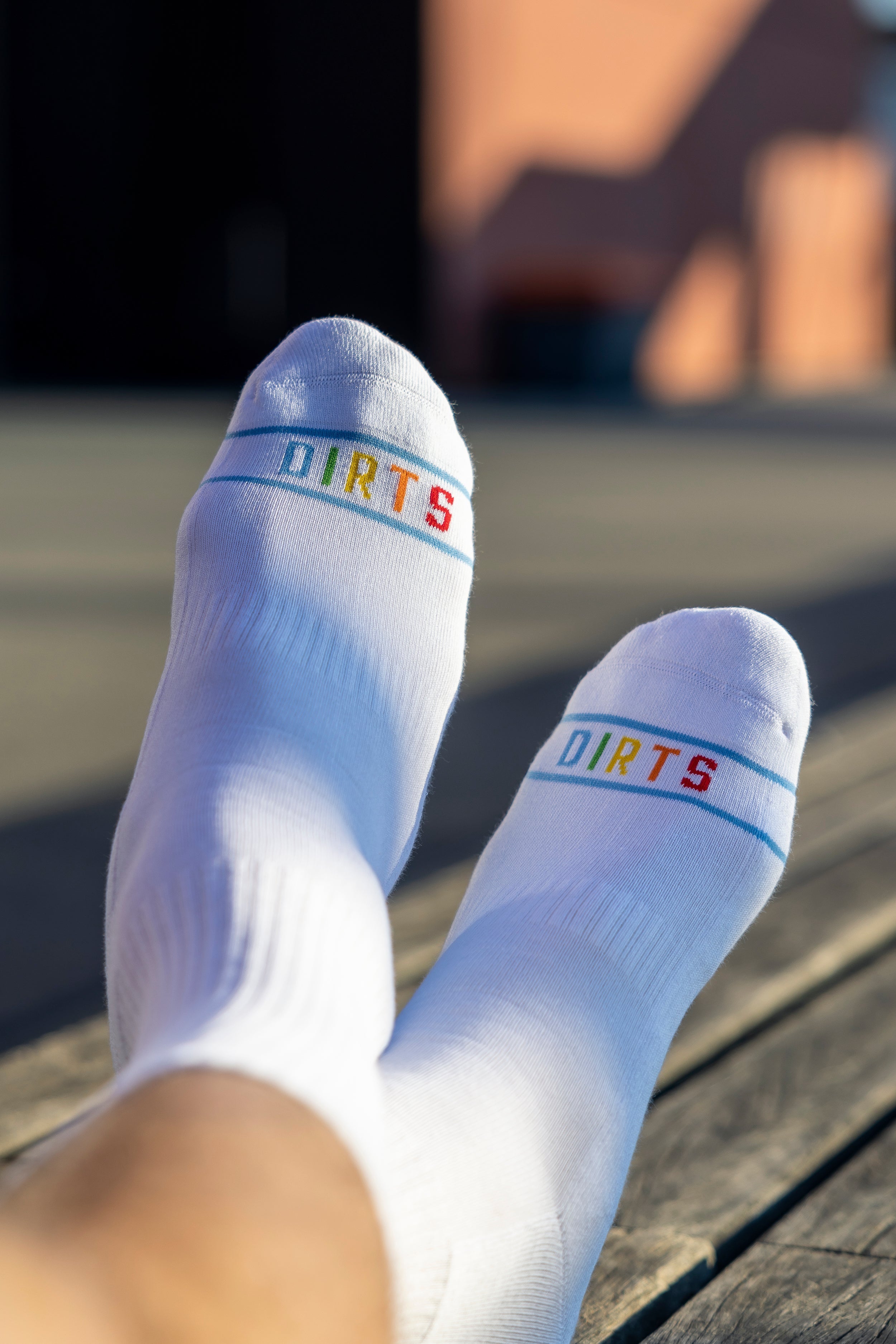 Chaussettes colorées Rainbow 2.0 en coton biologique de DIRTS