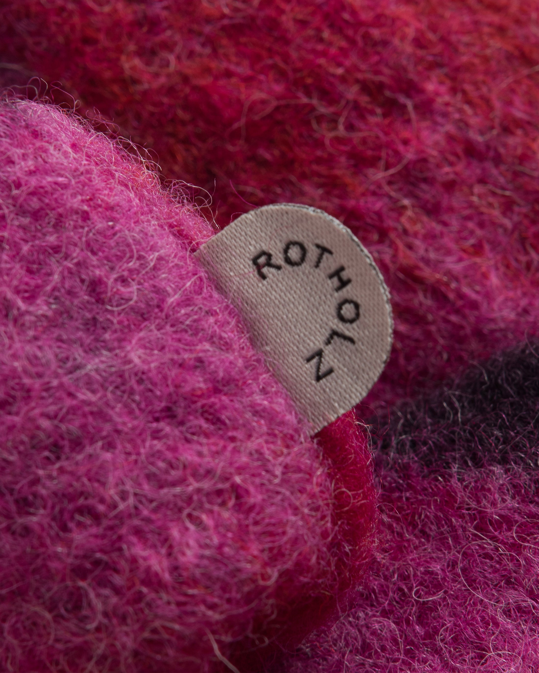 Pinke Toque-Mütze aus Bio-Wolle von Rotholz