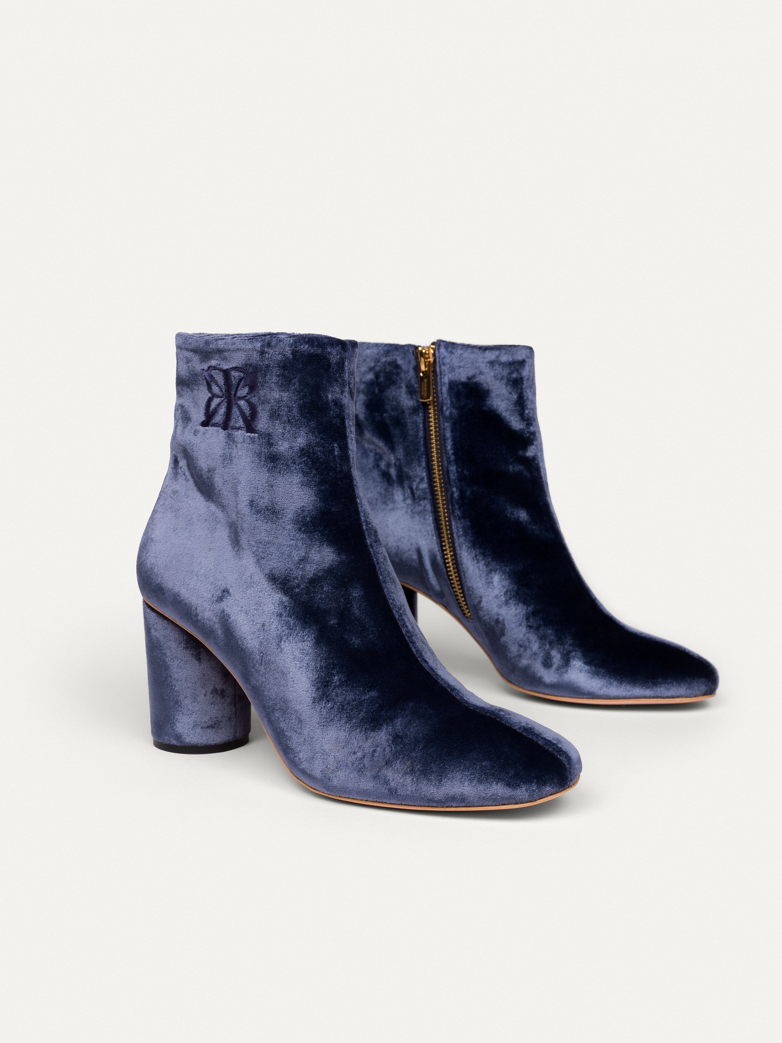 Bikkou 6PM Expo at the Gallery gray blue velvet ankle boots side view