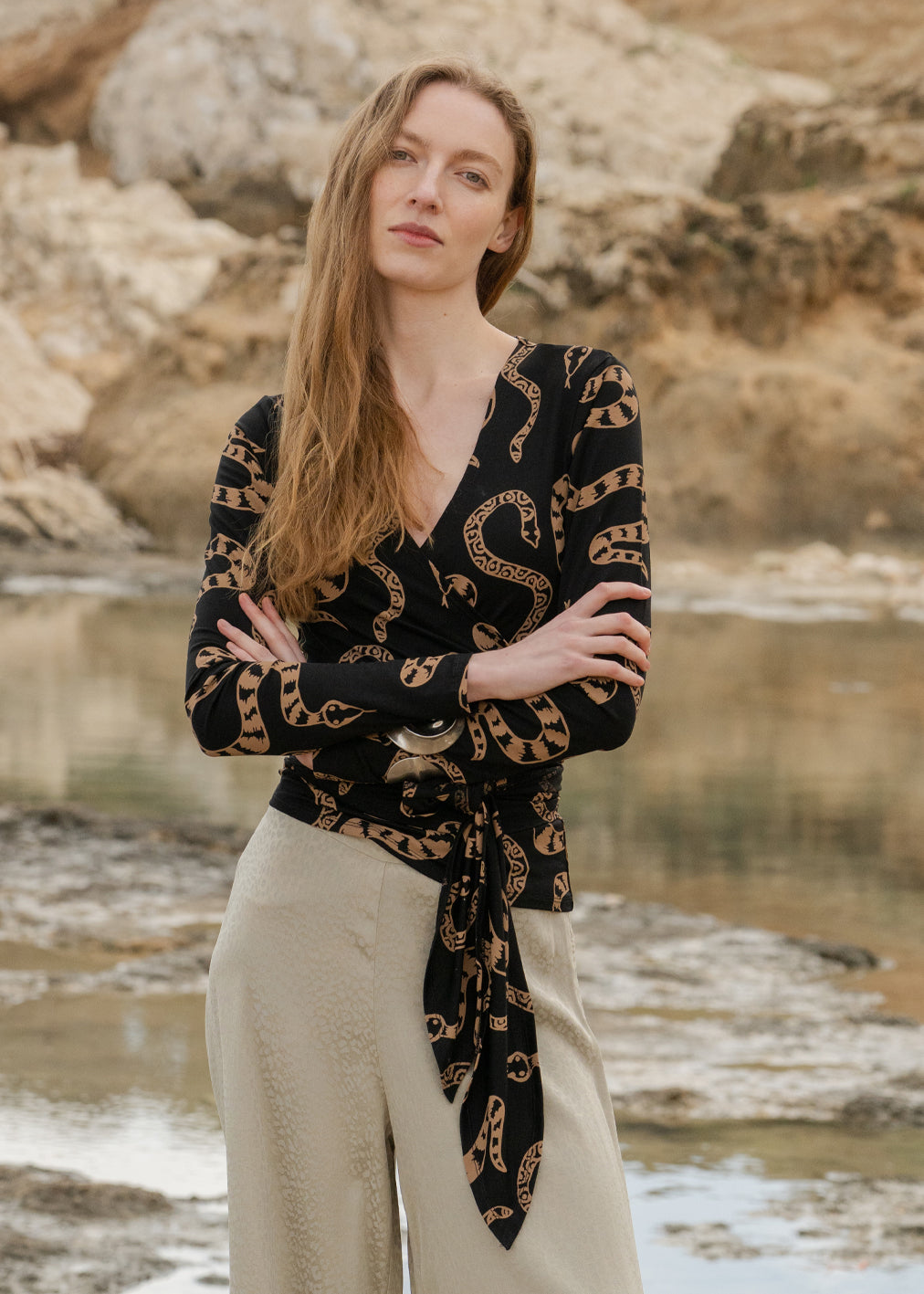 Gilet noir Ballet Medusa en lyocell de Komana