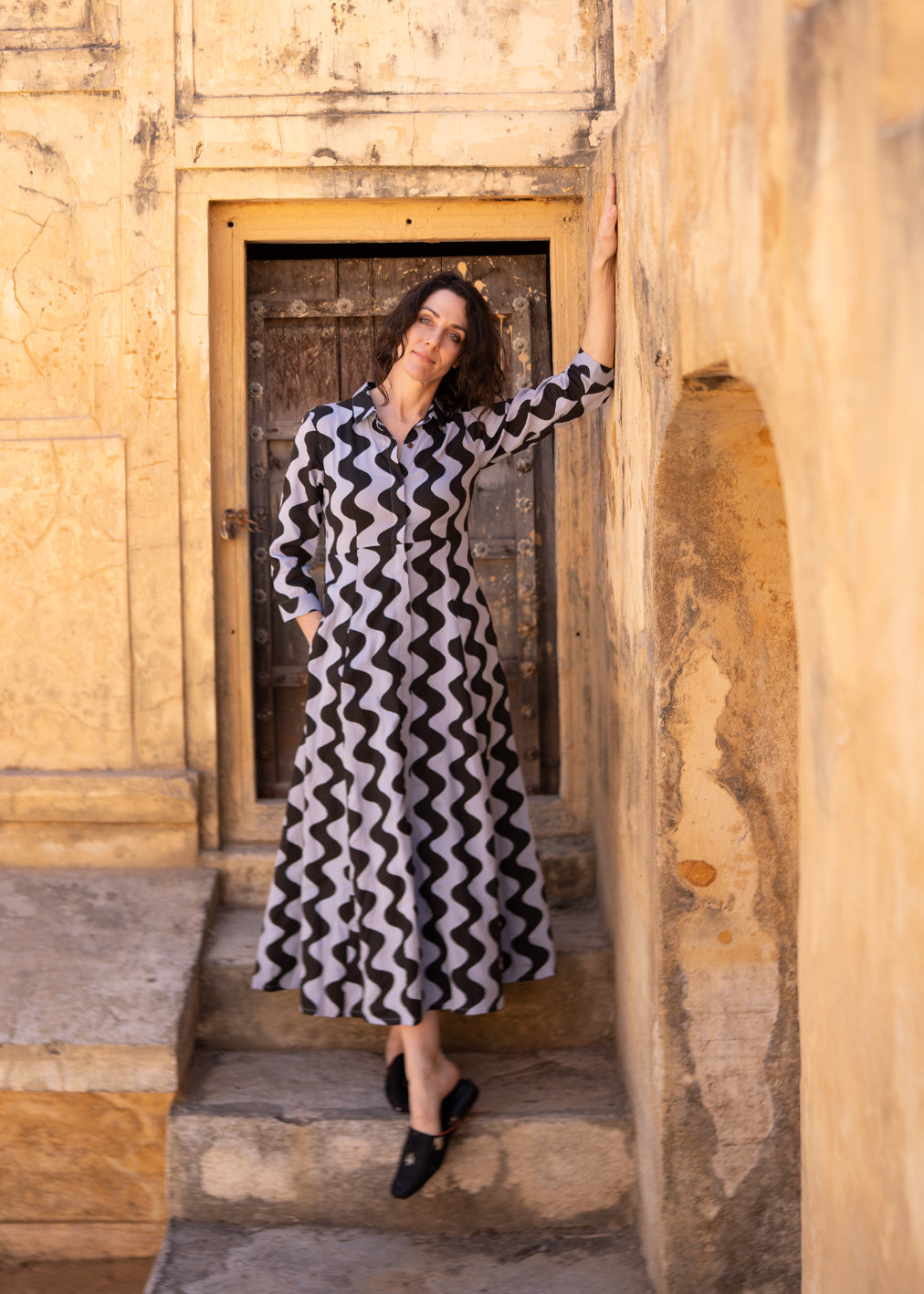 Kleid Cilla im Lavender Vibe Block Print von Komana