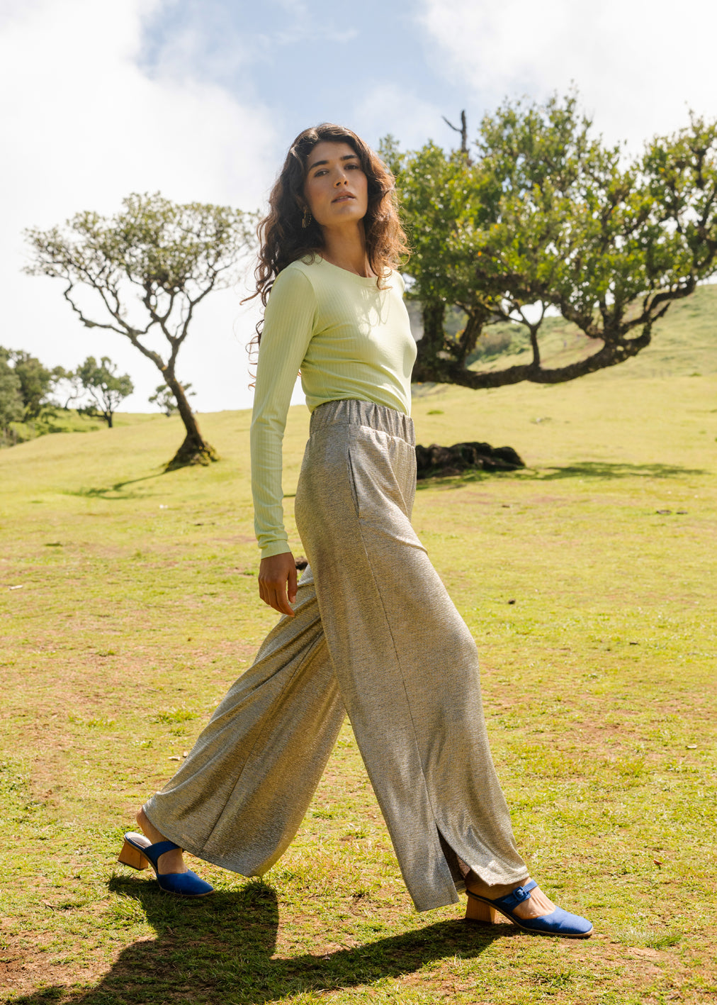 Glitzer Hose Milan Desert Disco aus recyceltem Polyster von Komana