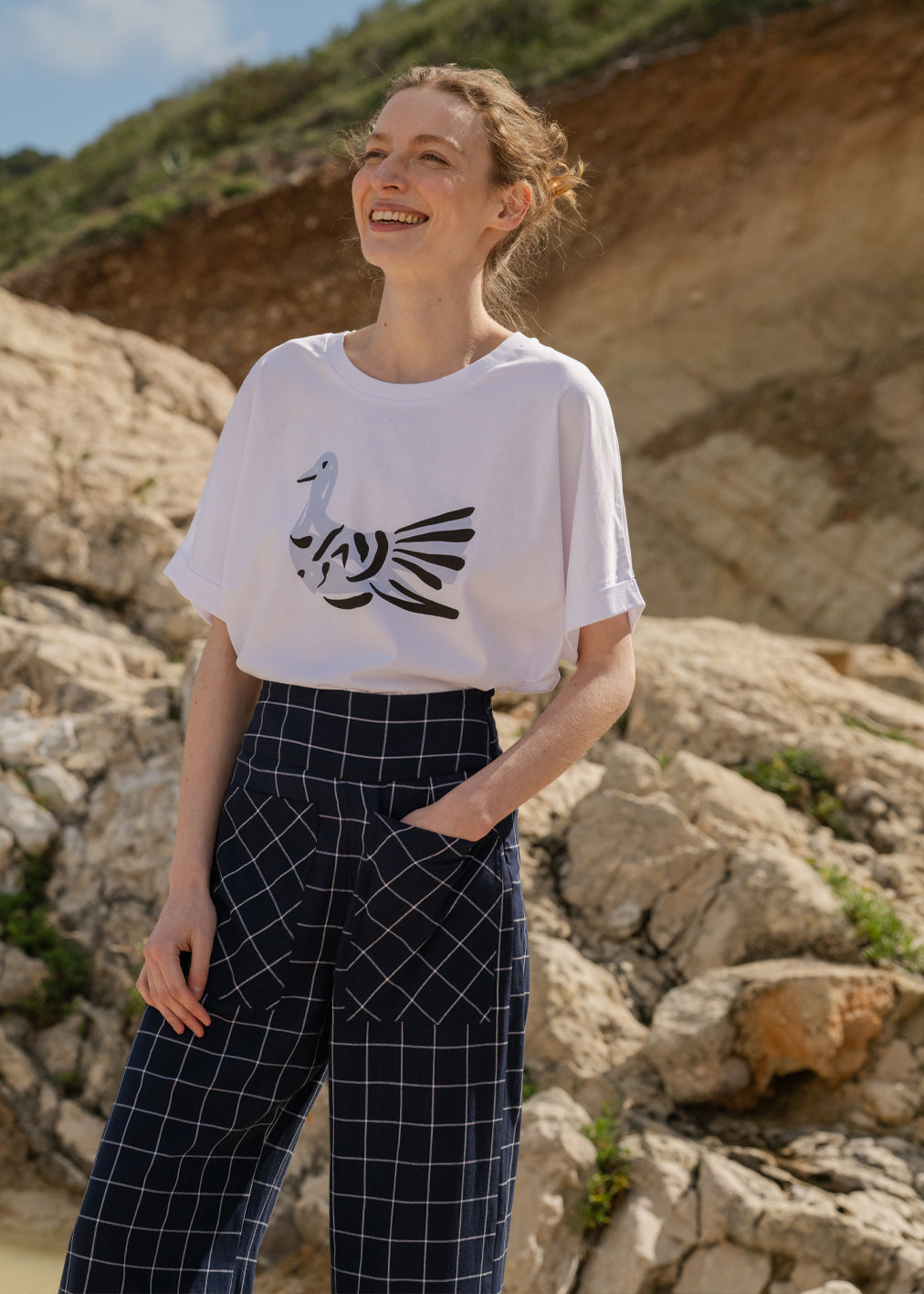 Pantalon Geena en coton bio à carreaux bleus de Komana