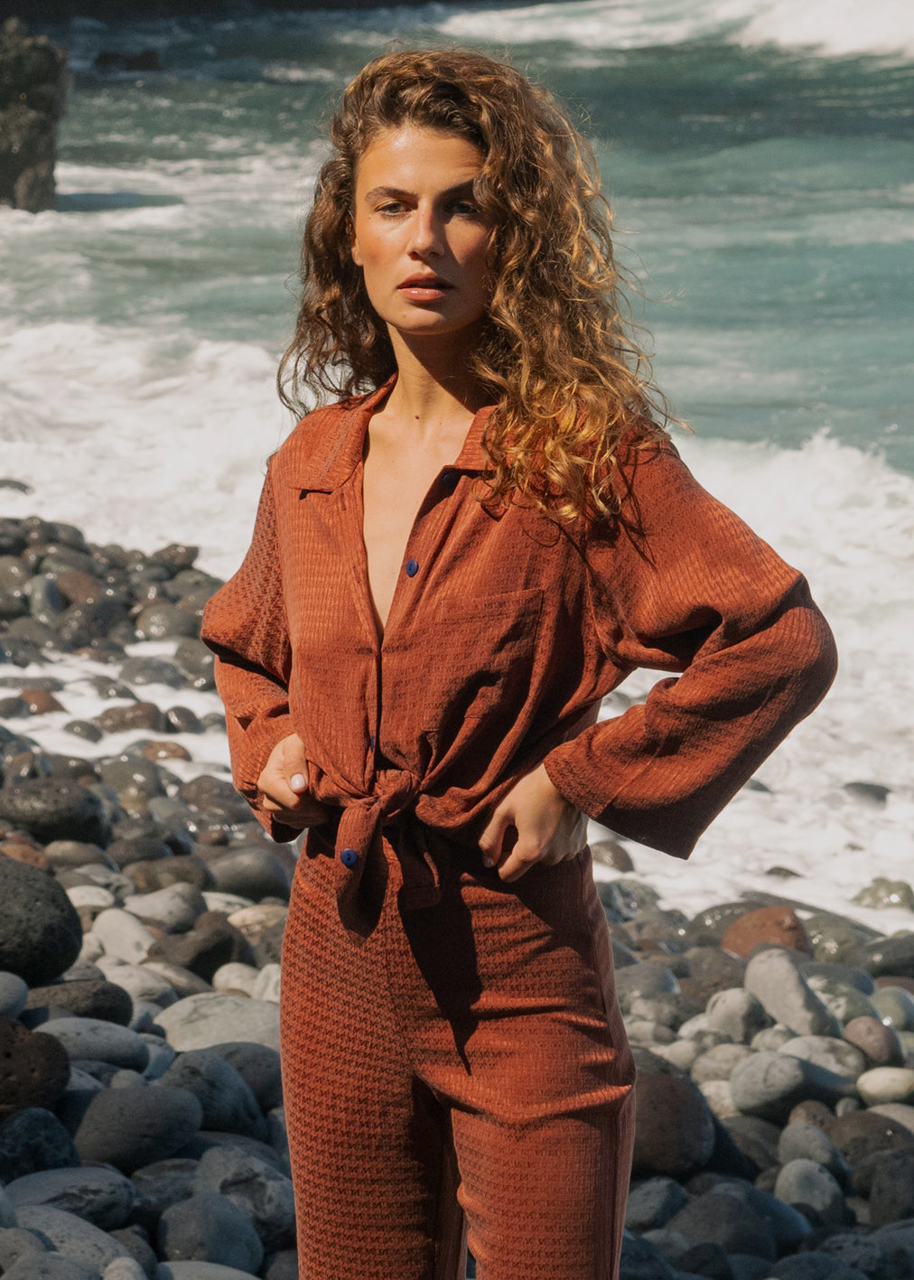 Blouse Vasco Jacquard Rouille en Ecovero et Cupro par KOMANA