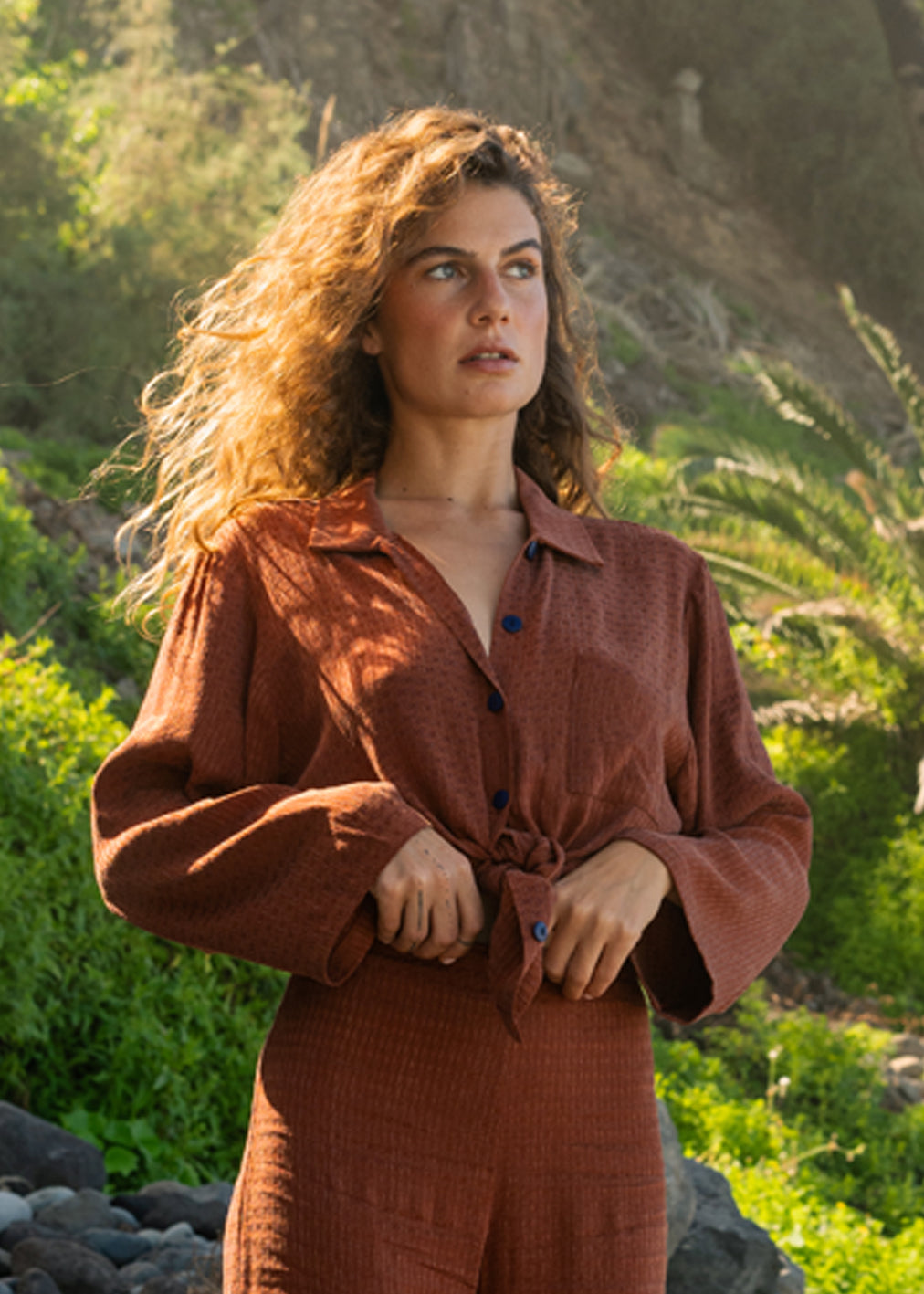 Blouse Vasco Jacquard Rouille en Ecovero et Cupro par KOMANA
