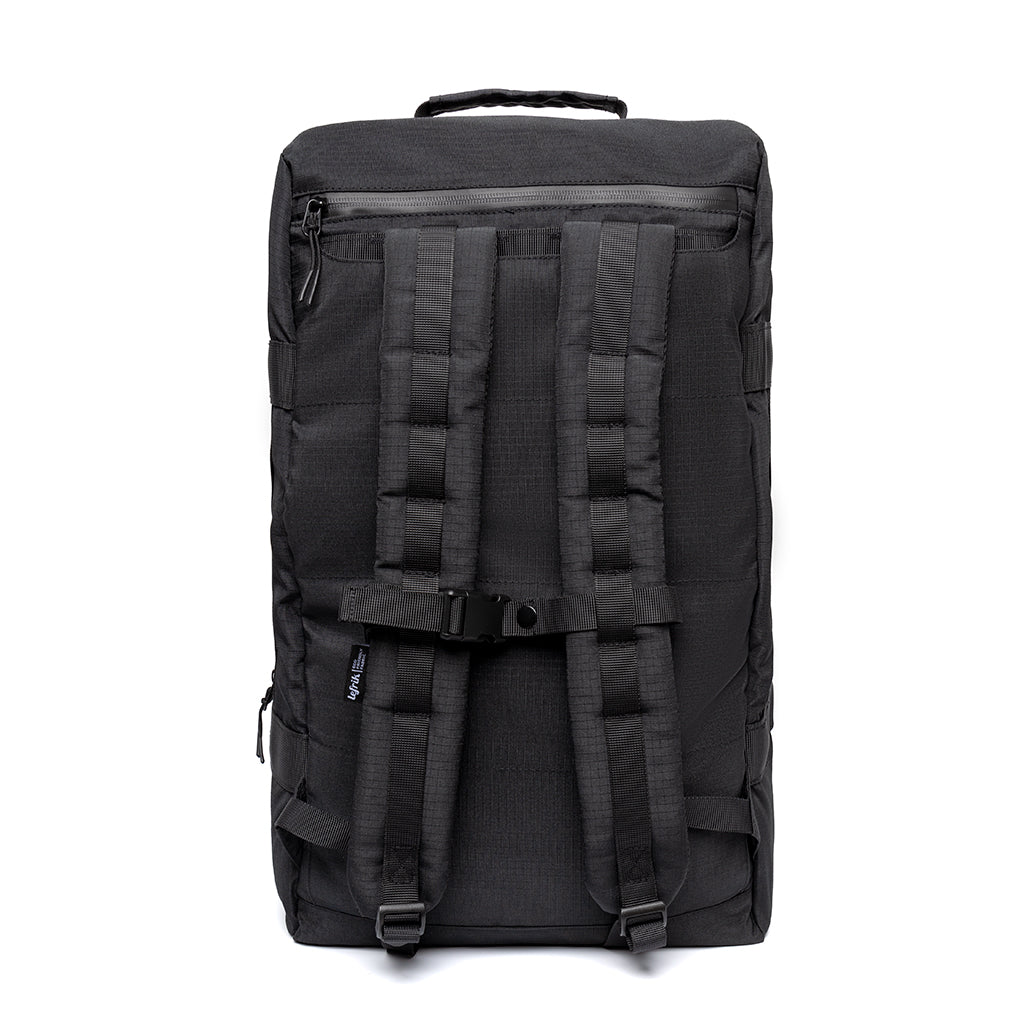 Sac à dos de voyage noir Wanderer Vandra en PET recyclé de Lefrik