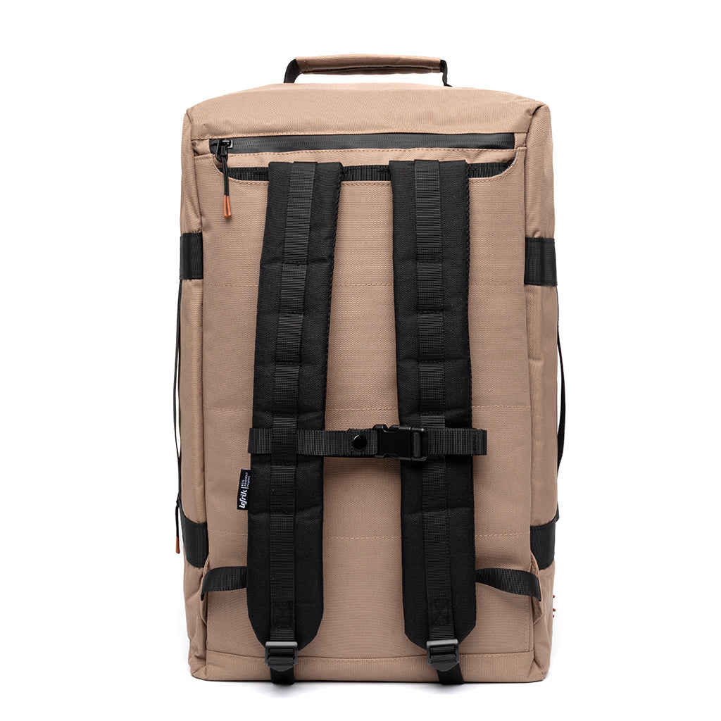 Hellbrauner Reiserucksack Wanderer aus recyceltem PET von Lefrik