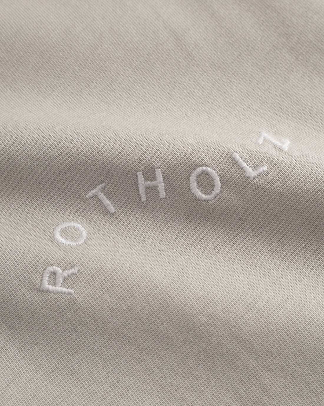 Grey-beige T-shirt Wavy Logo made of 100% organic cotton by Rotholz