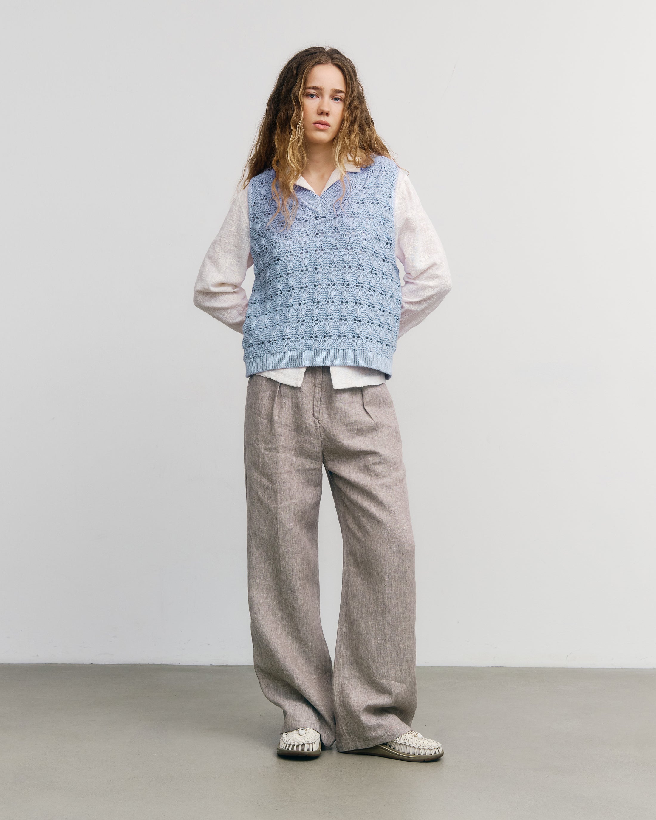 Hellblaue Strickweste aus Bio-Baumwolle von Rotholz