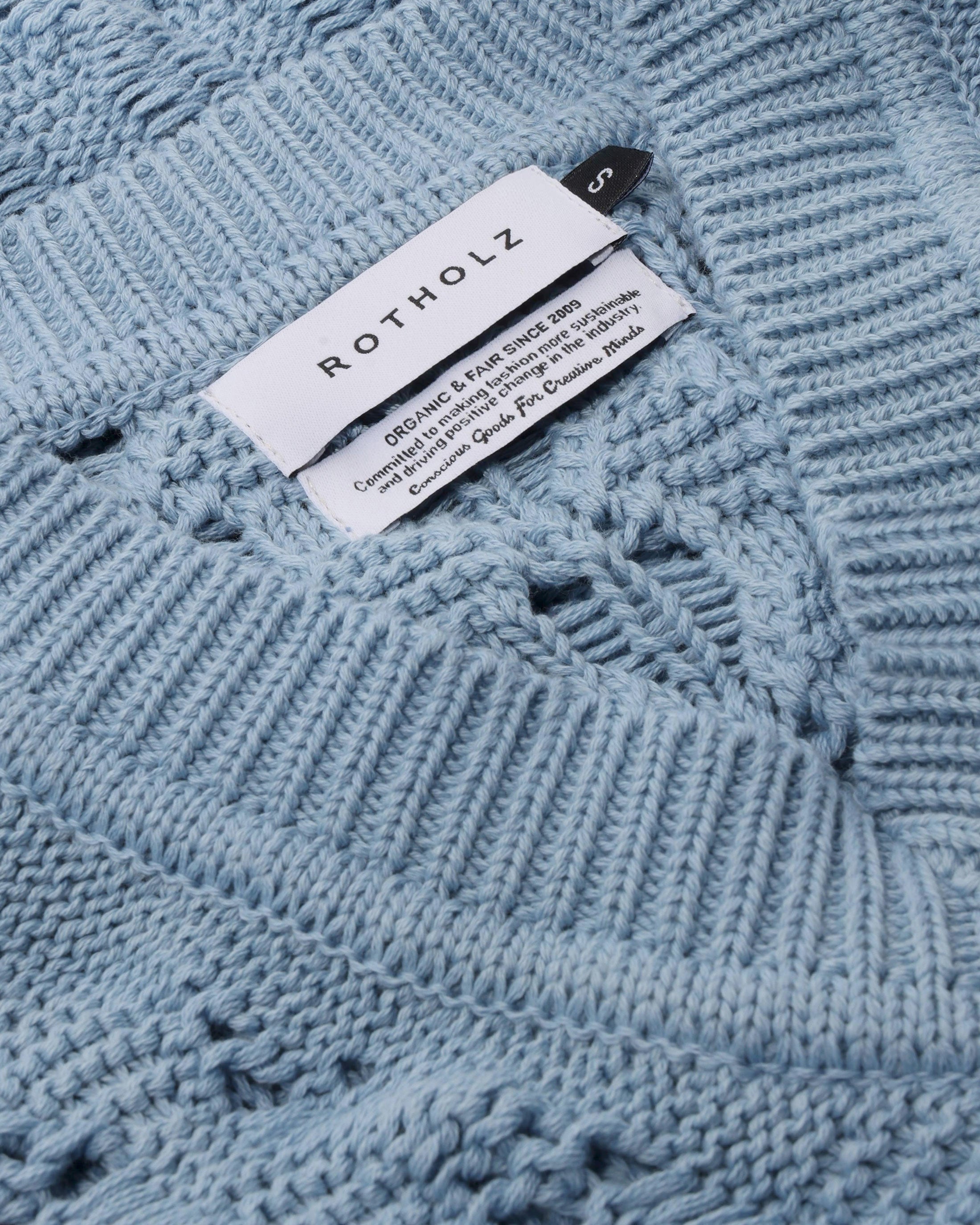 Hellblaue Strickweste aus Bio-Baumwolle von Rotholz