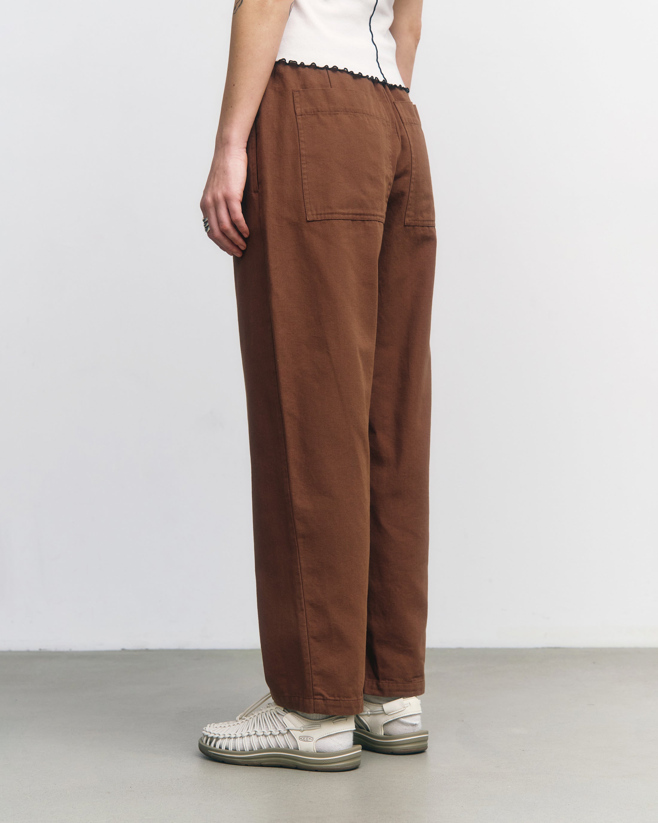 Brown organic cotton trousers by Rotholz