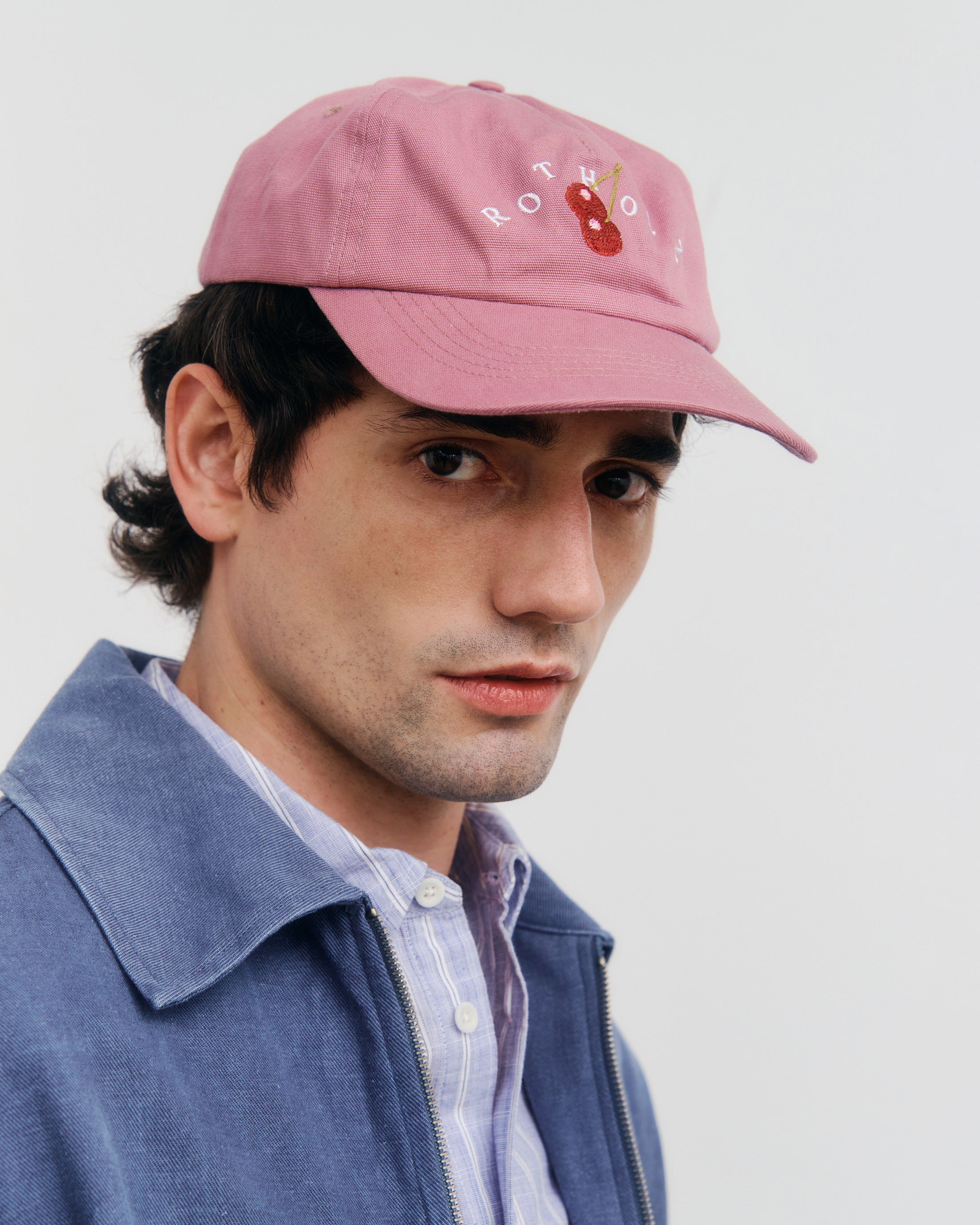 Pinke Cap Floppy Cherry Logo aus Bio-Baumwolle von Rotholz